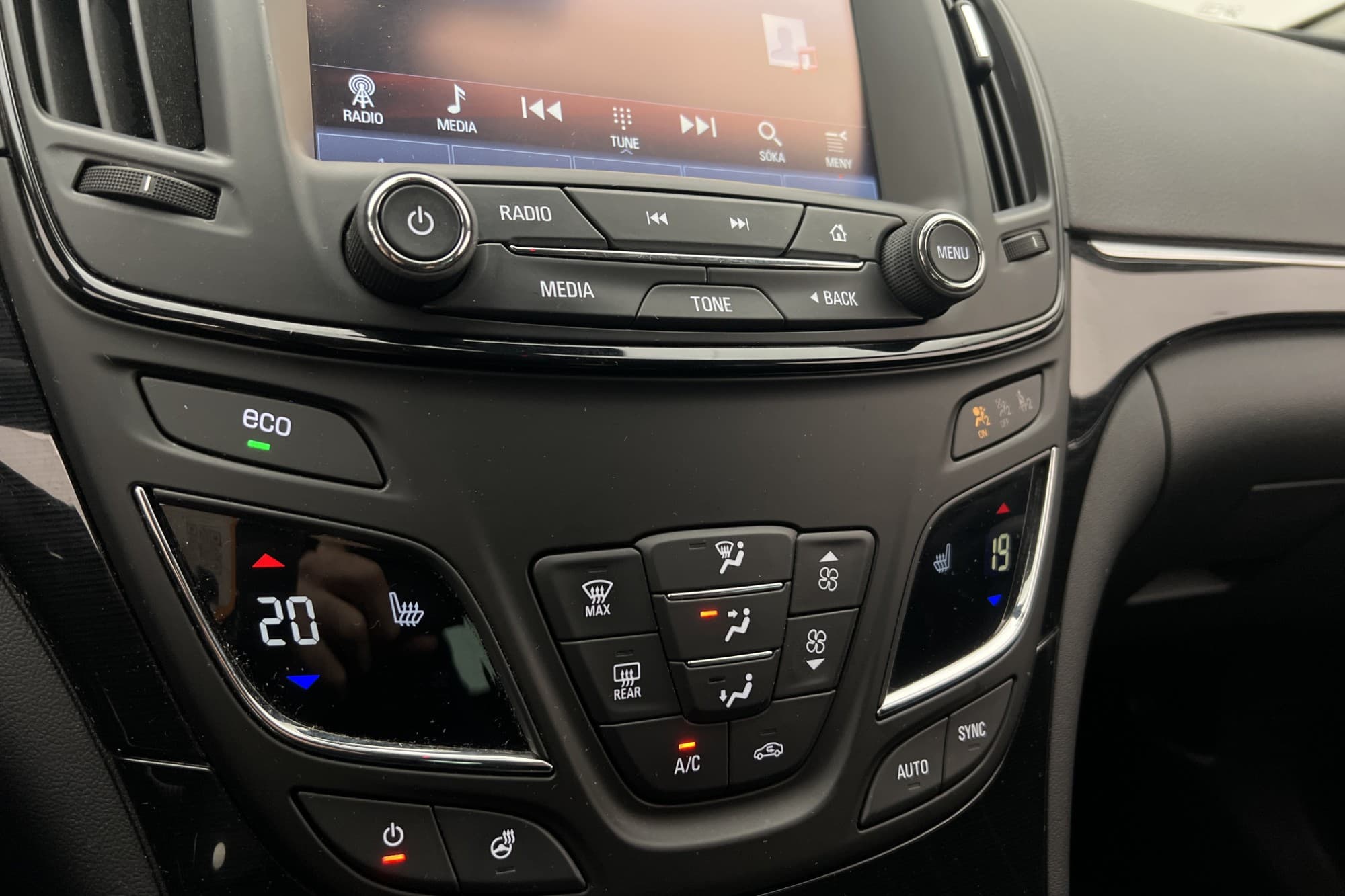 Opel Insignia 1.6 170hk Business Drag Navi Sensorer Rattvärm