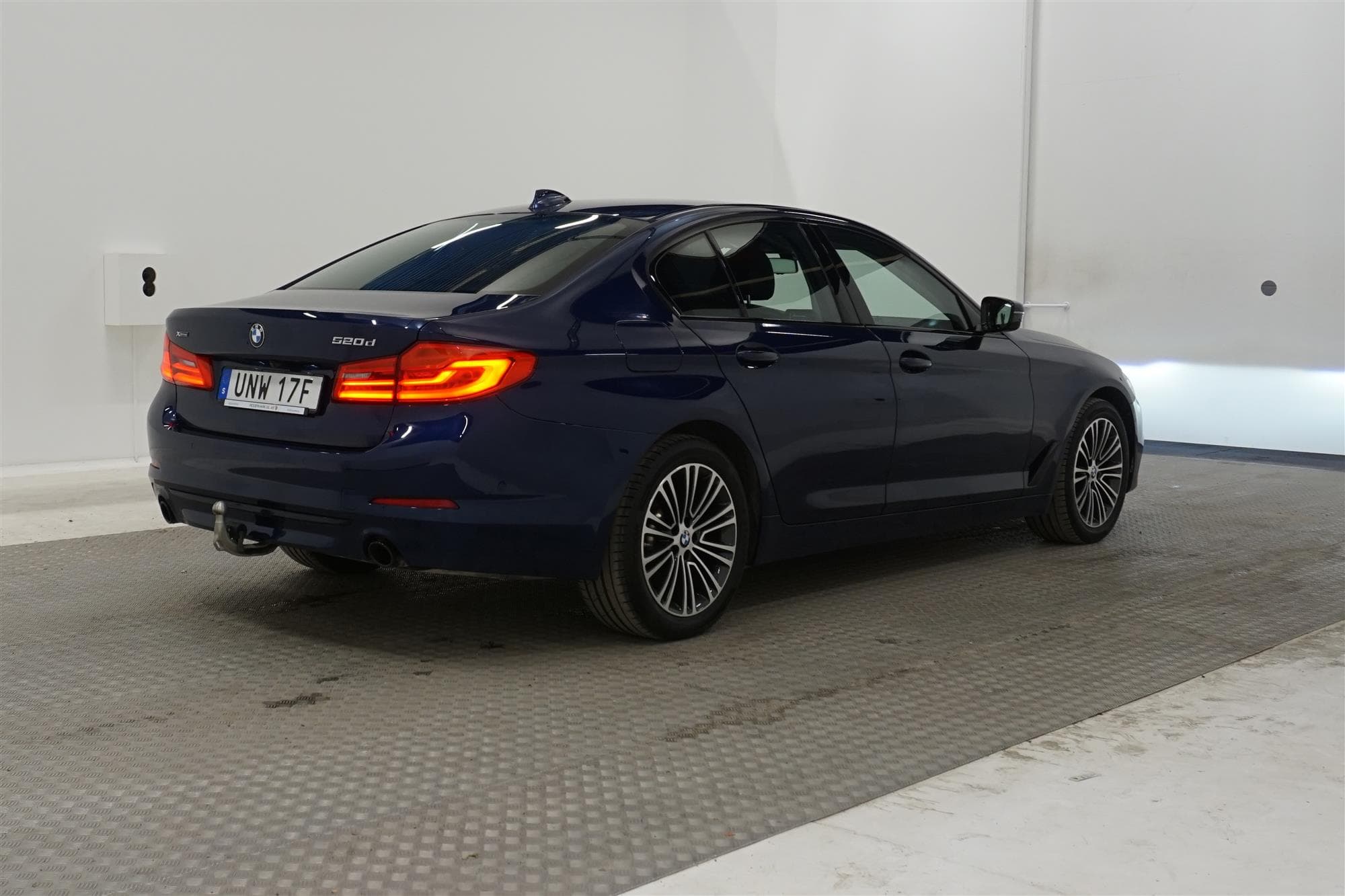 BMW 520 d xDrive 190hk Sportline HiFi Navi Drag 0,47l/milexteriör