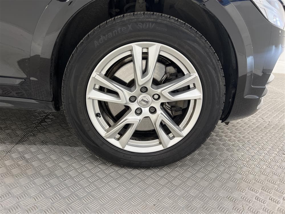Volvo V90 D4 Cross Country AWD Pro VOC Värmare Navi HUD Drag