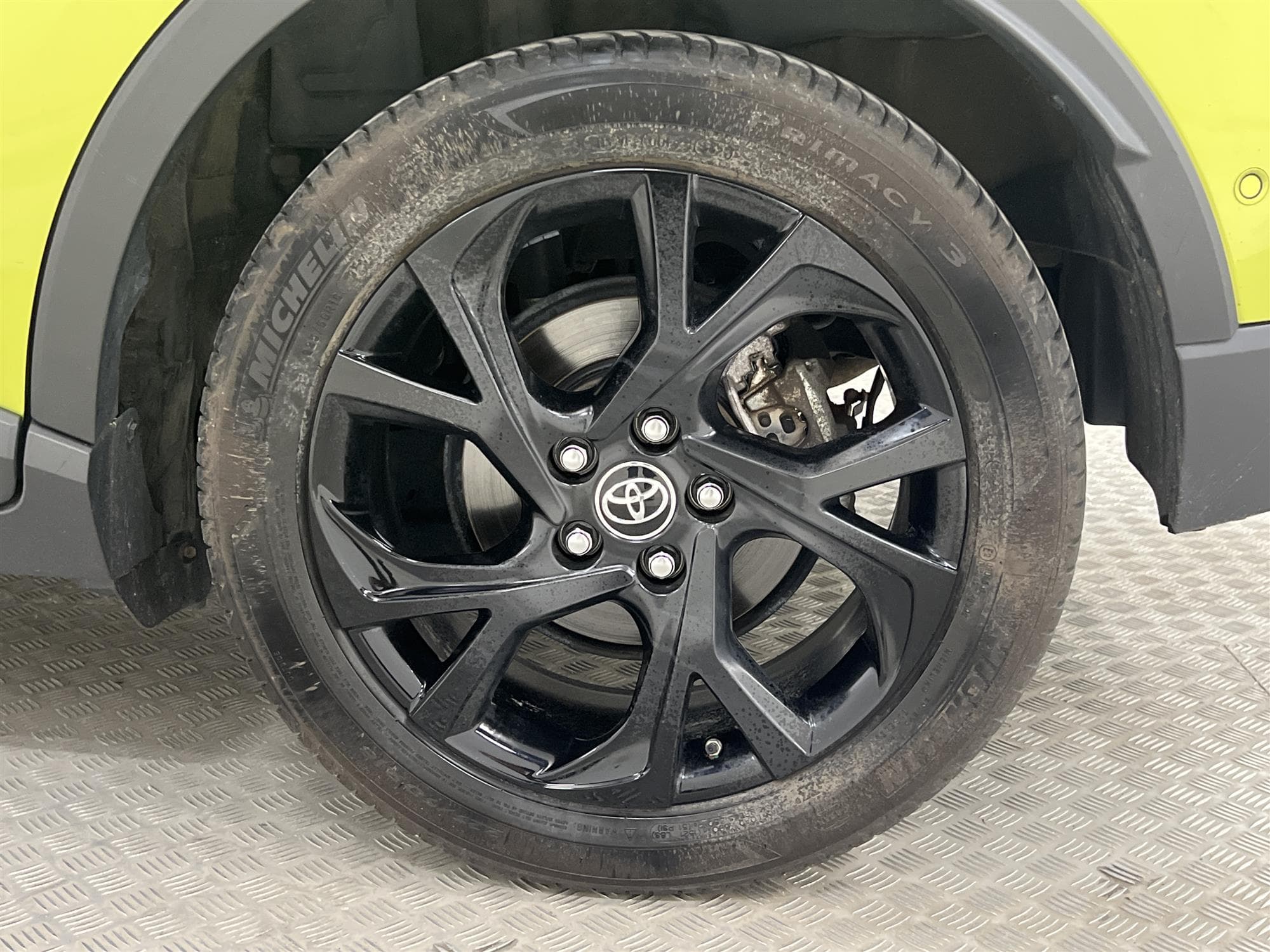 Toyota C-HR Hybrid CVT 122hk 1 Brukare Lime Edition JBL Navi