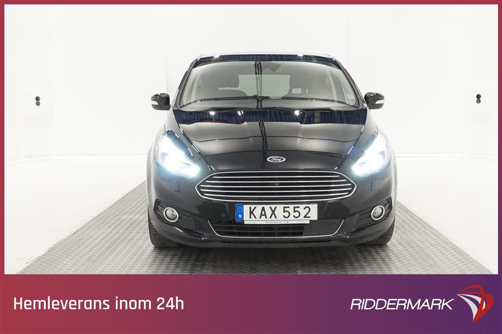 Ford S-MAX 2.0 TDCi AWD 180hk 7-Sits Titanium D-värm Panoexteriör