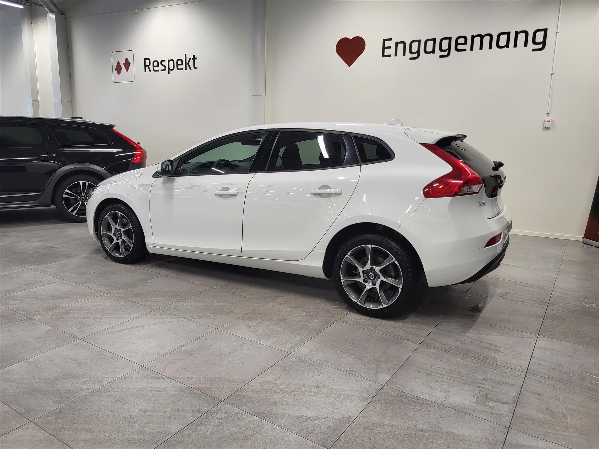 Volvo V40 D2 120hk