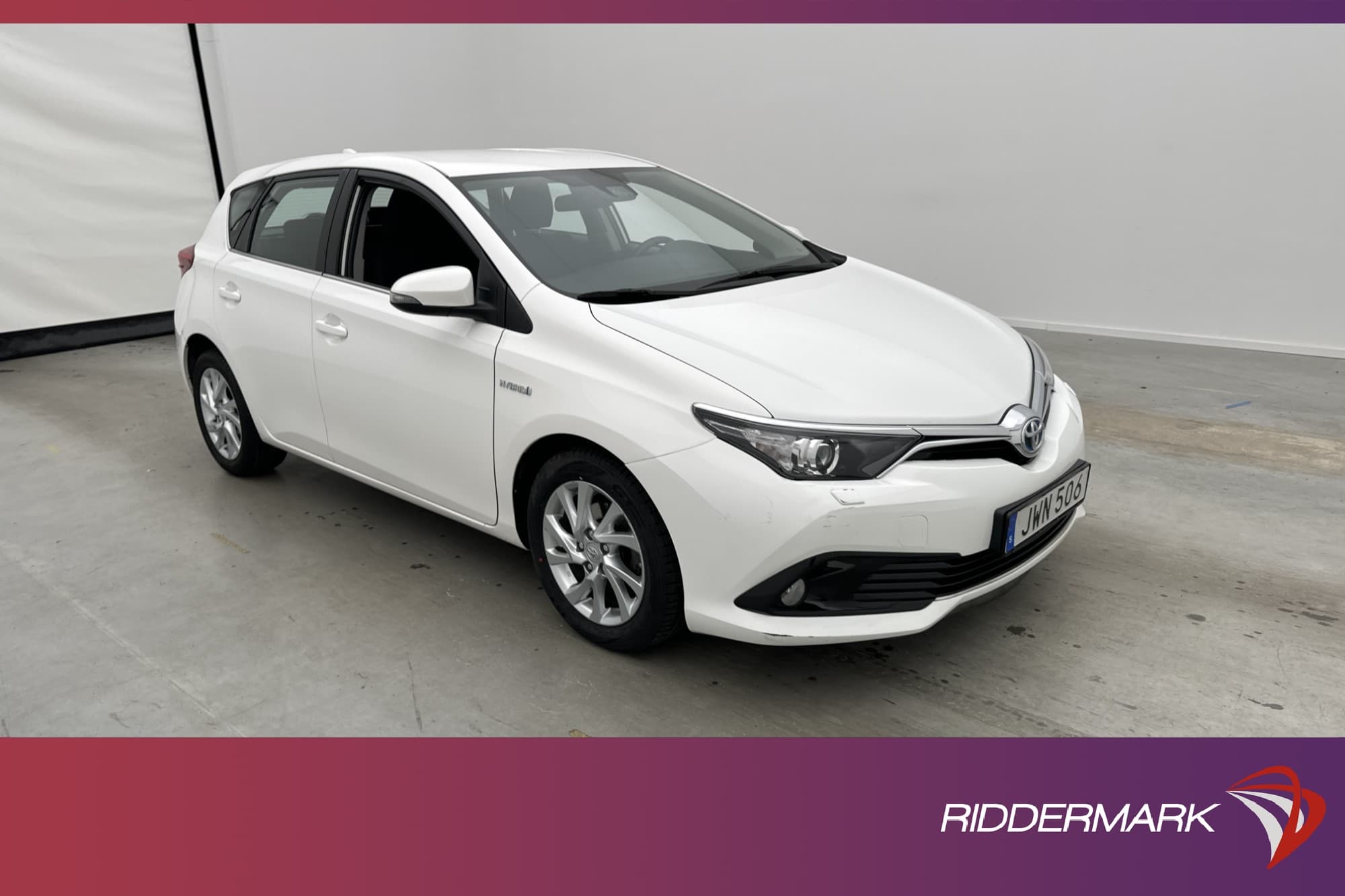 Toyota Auris Hybrid 136hk