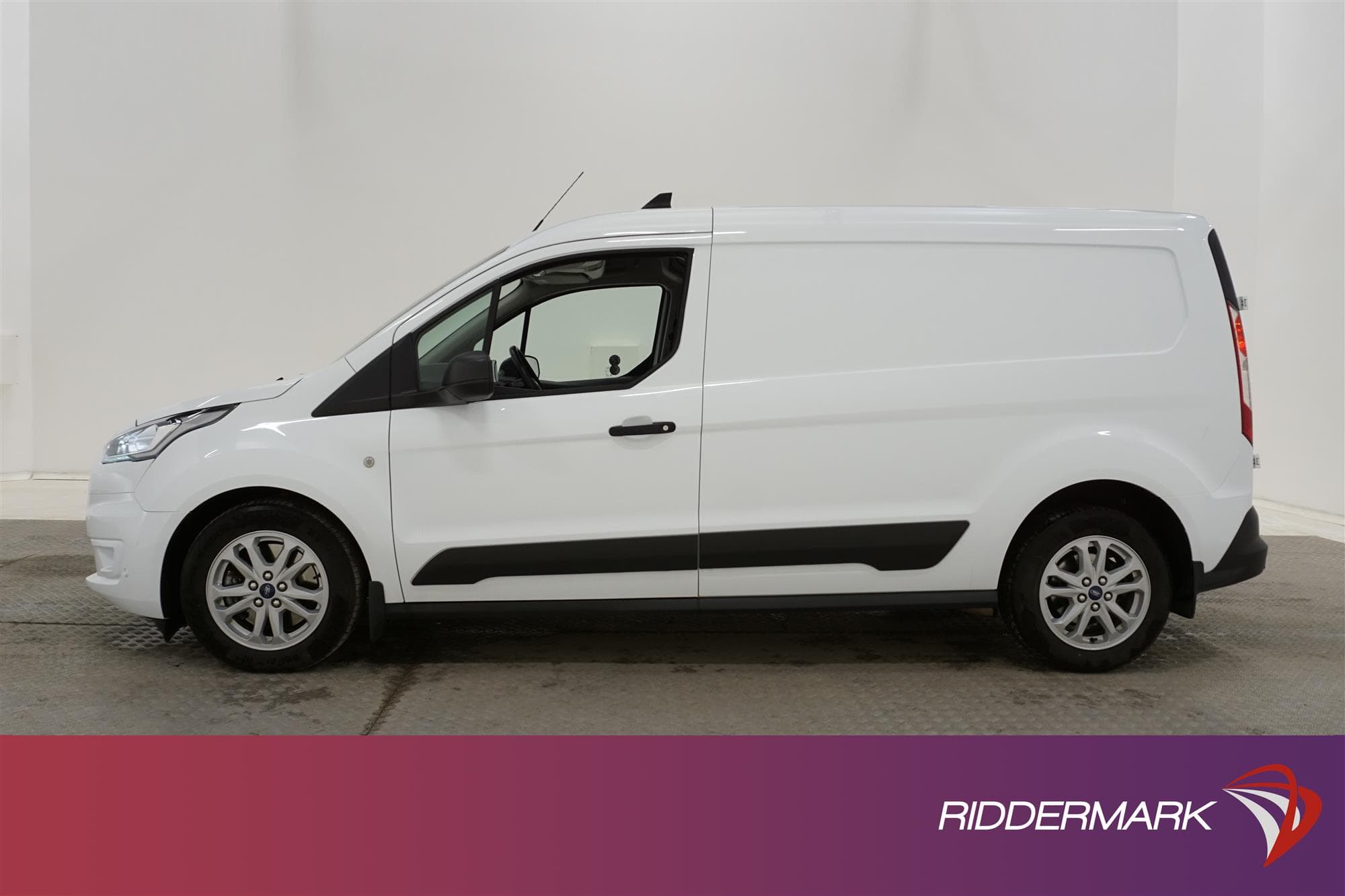 Ford Transit Connect 1.5Eco Automat LWB Drag Värmare Moms