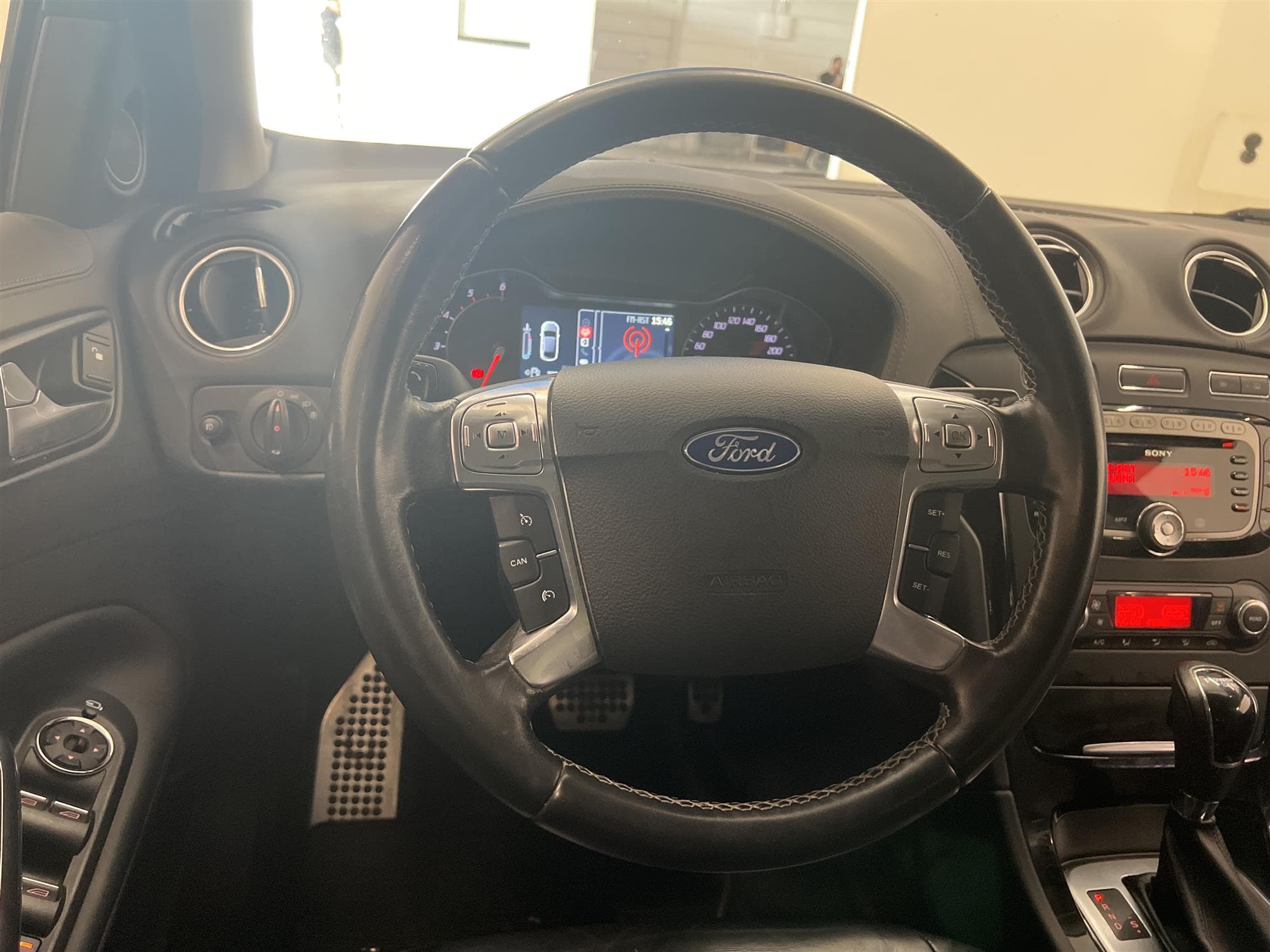 Ford Mondeo 2.0 TDCi 163hk D-Värm Drag Skinn Keyless Elstol