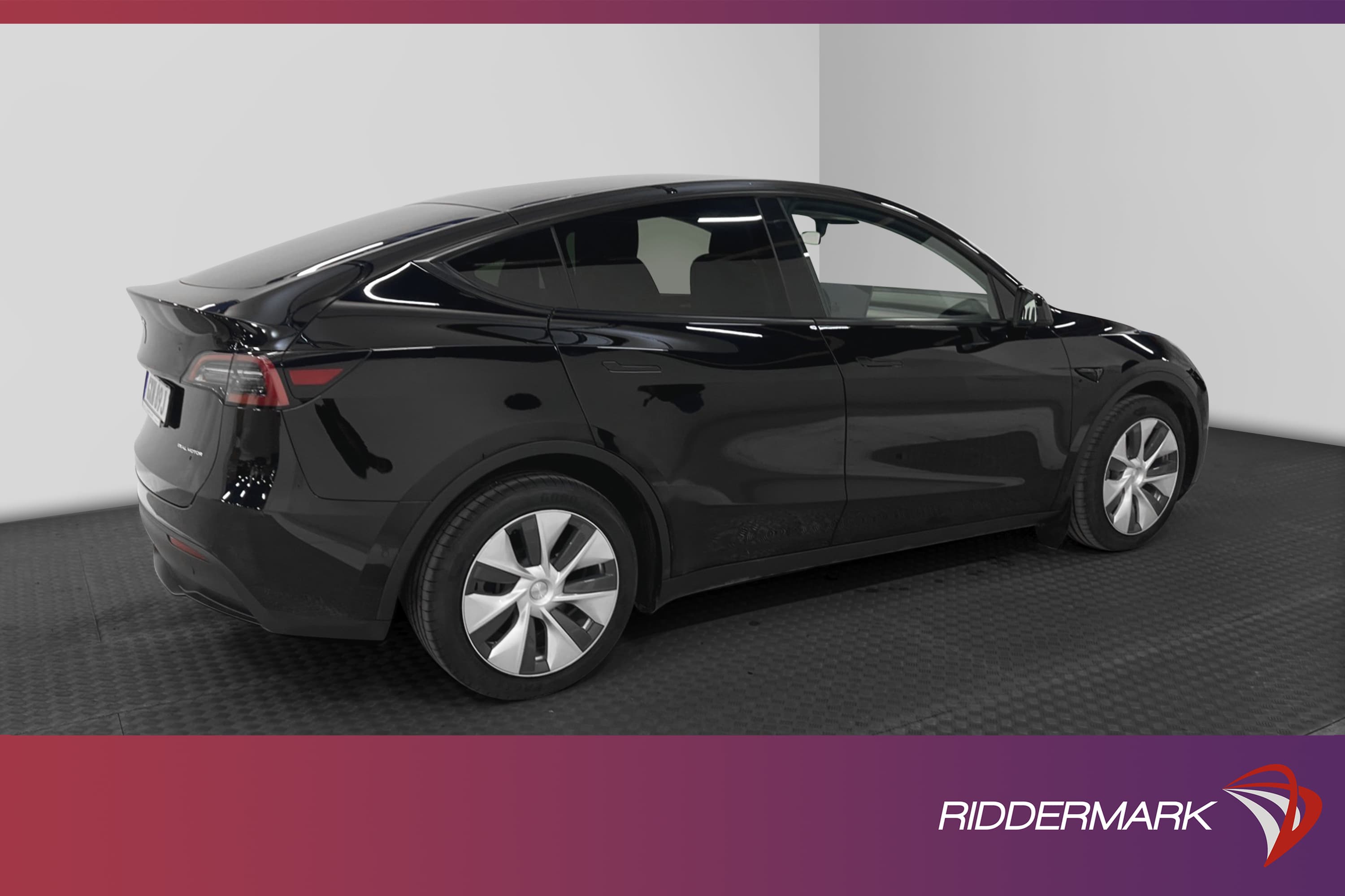 Tesla Model Y Long Range AWD 345hk
