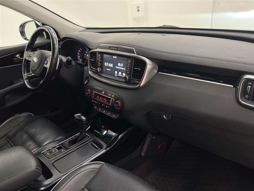 Kia Sorento 200hk AWD GT Line M/K-Värmare Drag Pano 7-Sits