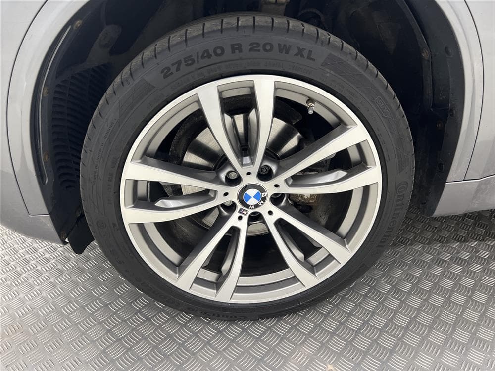 BMW X5 xDrive 30d M Sport Panorama H/K Navi Professionalinteriör