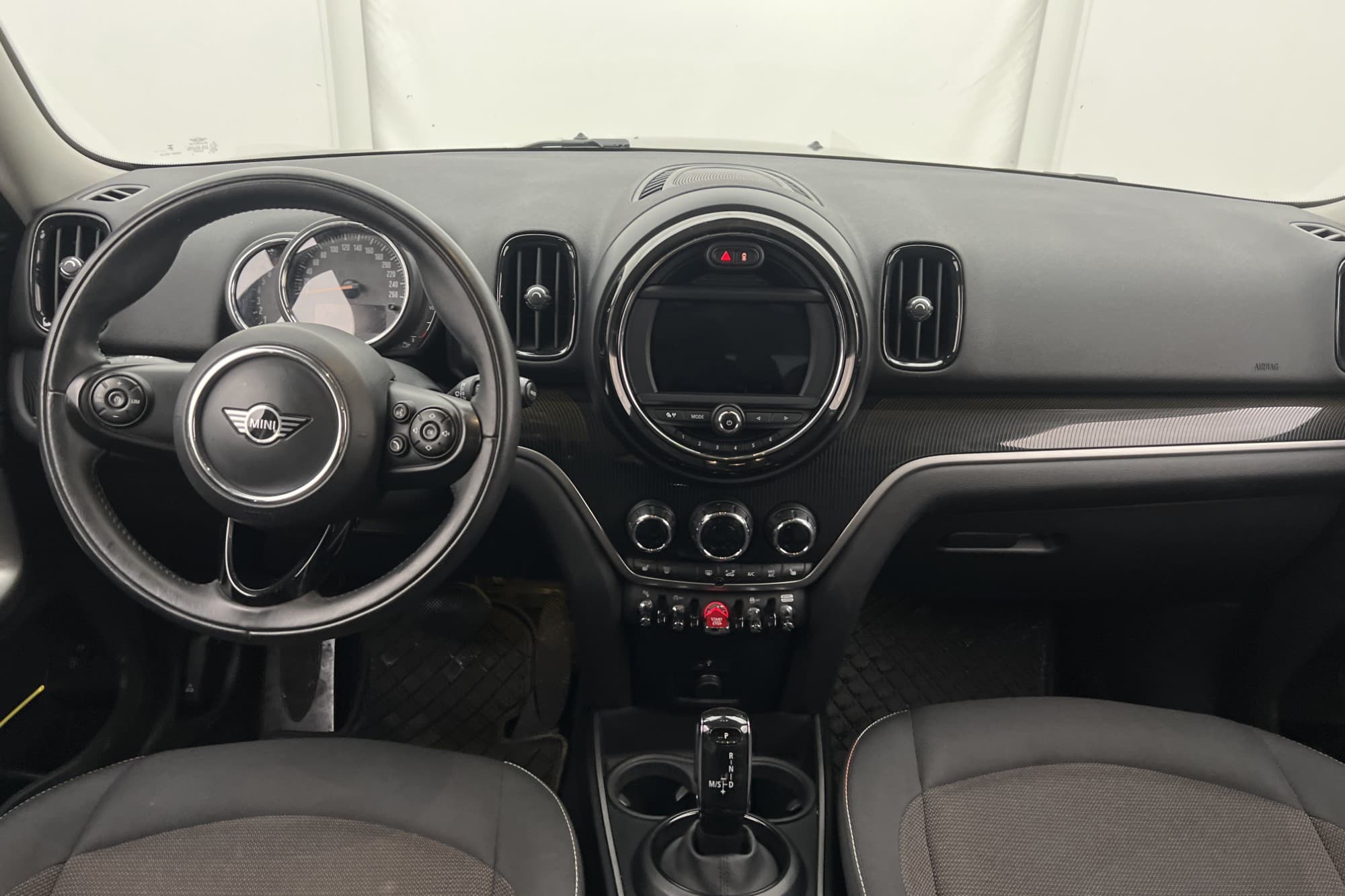 MINI Countryman ALL4 136hk Salt GPS Sensorer CarPlay Keyless