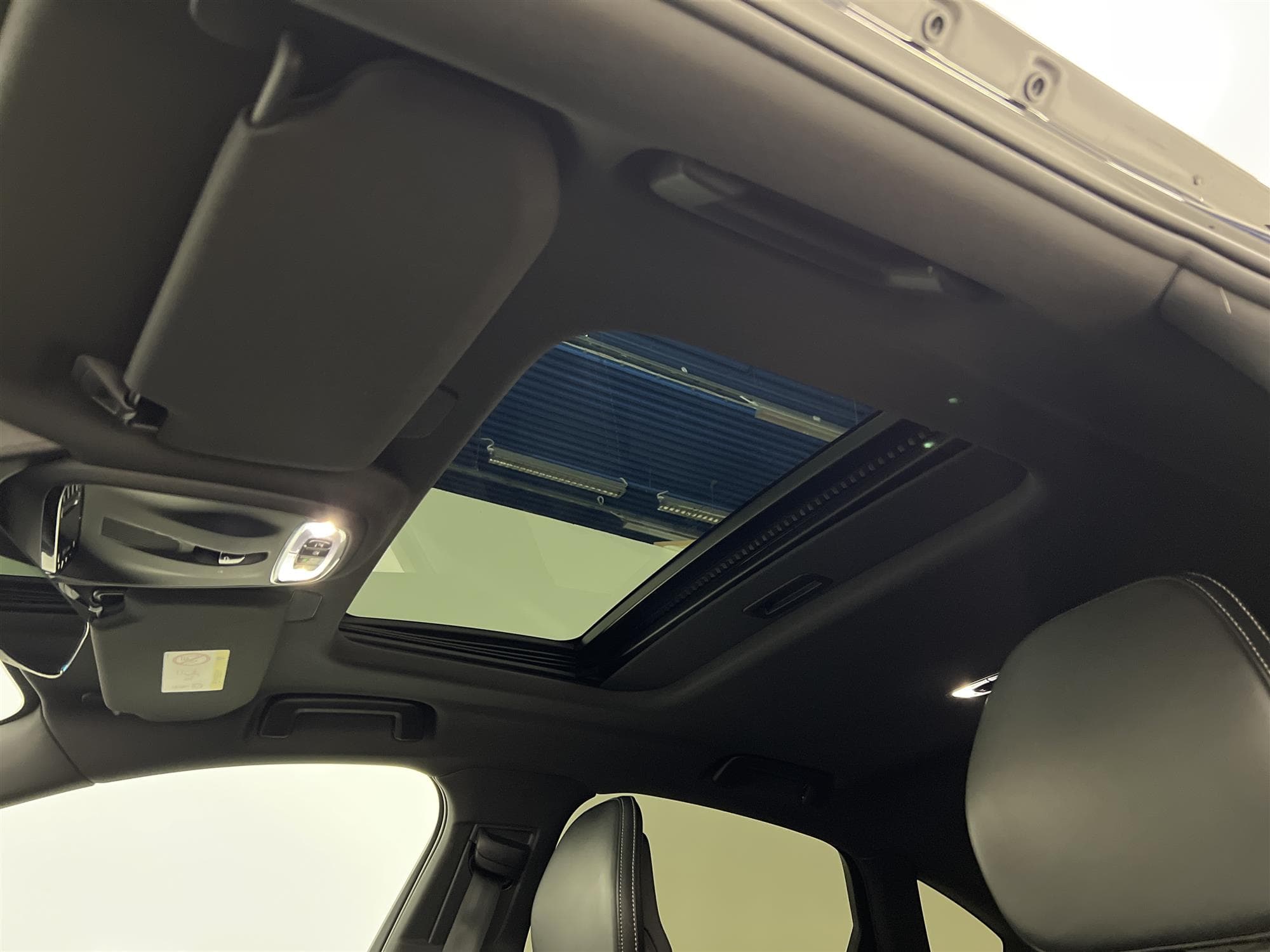 Volvo S90 D4 190hk AWD R-Design D-värm Taklucka Navi B-kam 