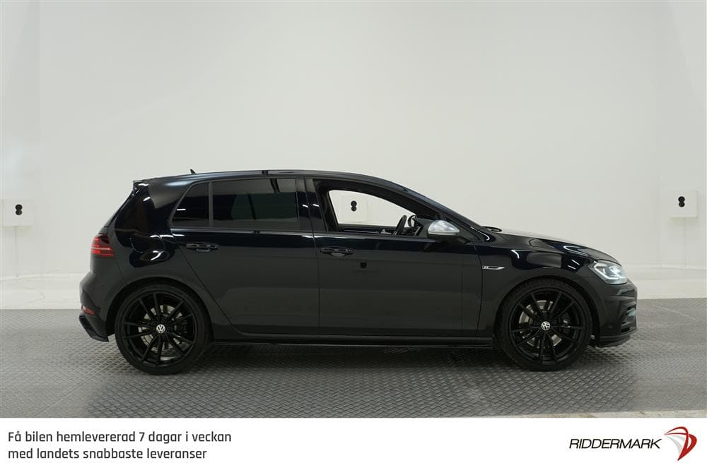 Volkswagen Golf R 4M 300hk Cockpit