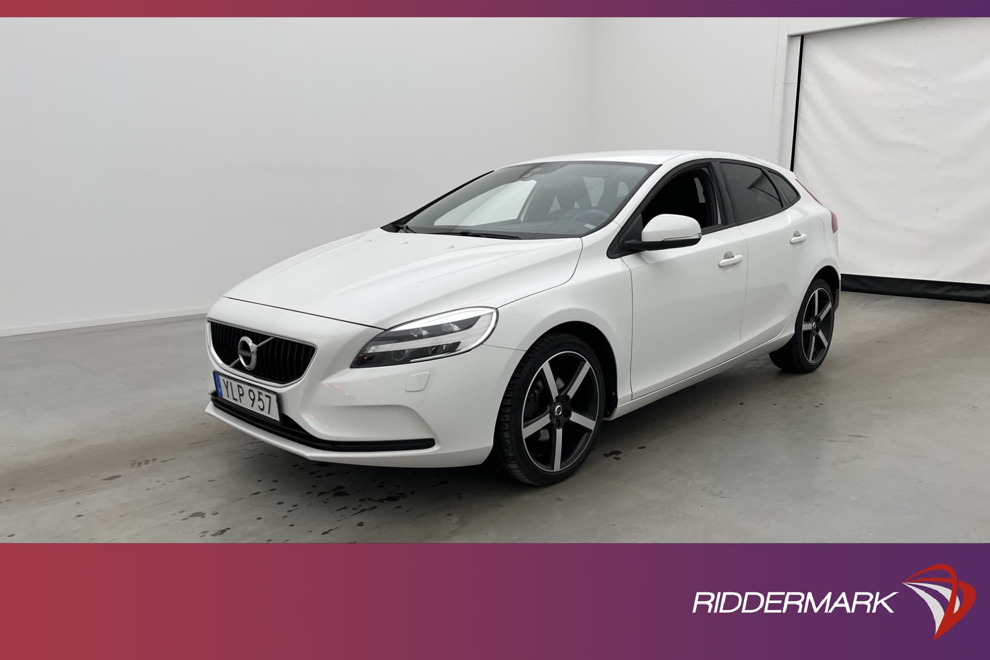 Volvo V40 D2