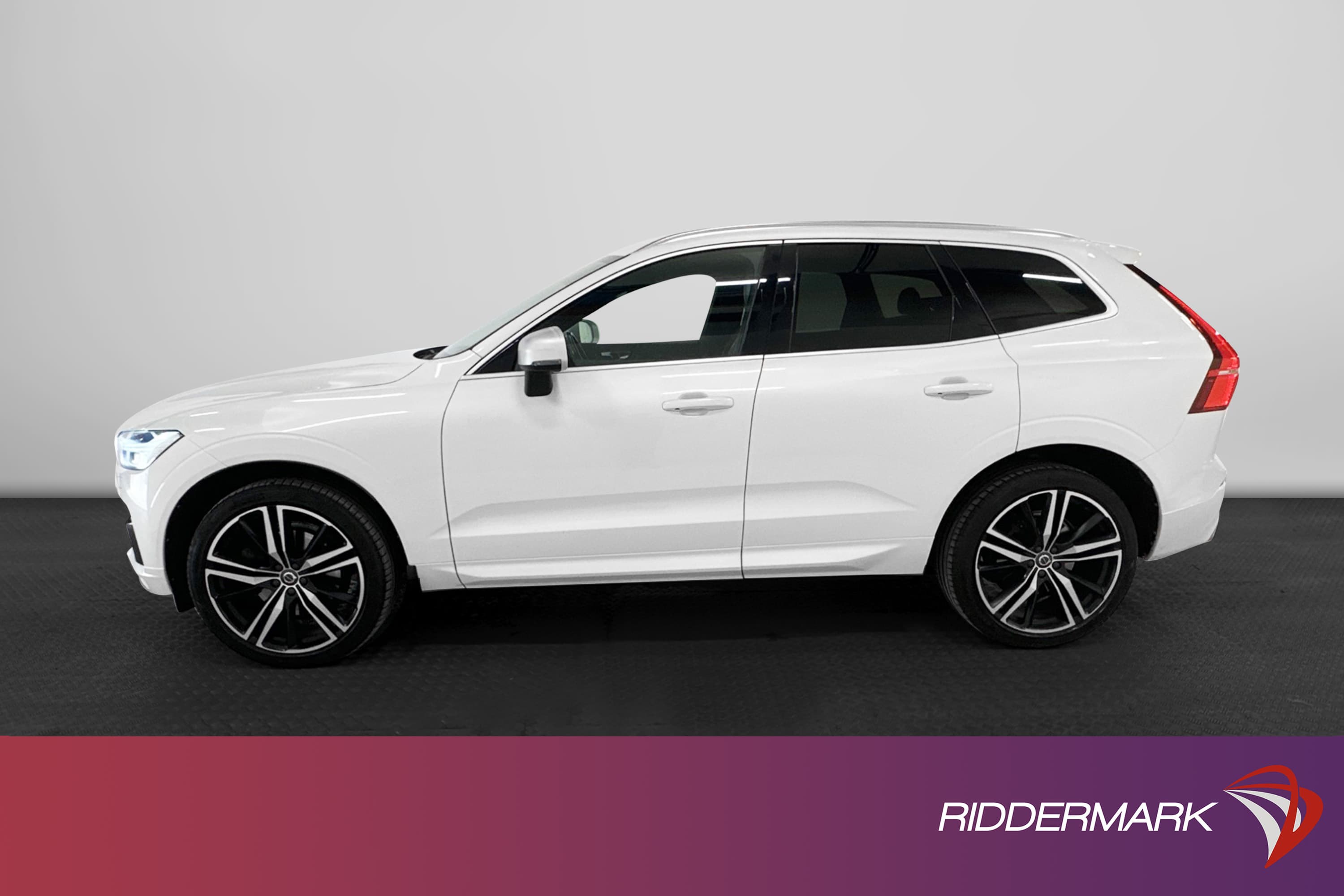 Volvo XC60 T5 AWD R-Design HUD B-värme VOC B-kamera