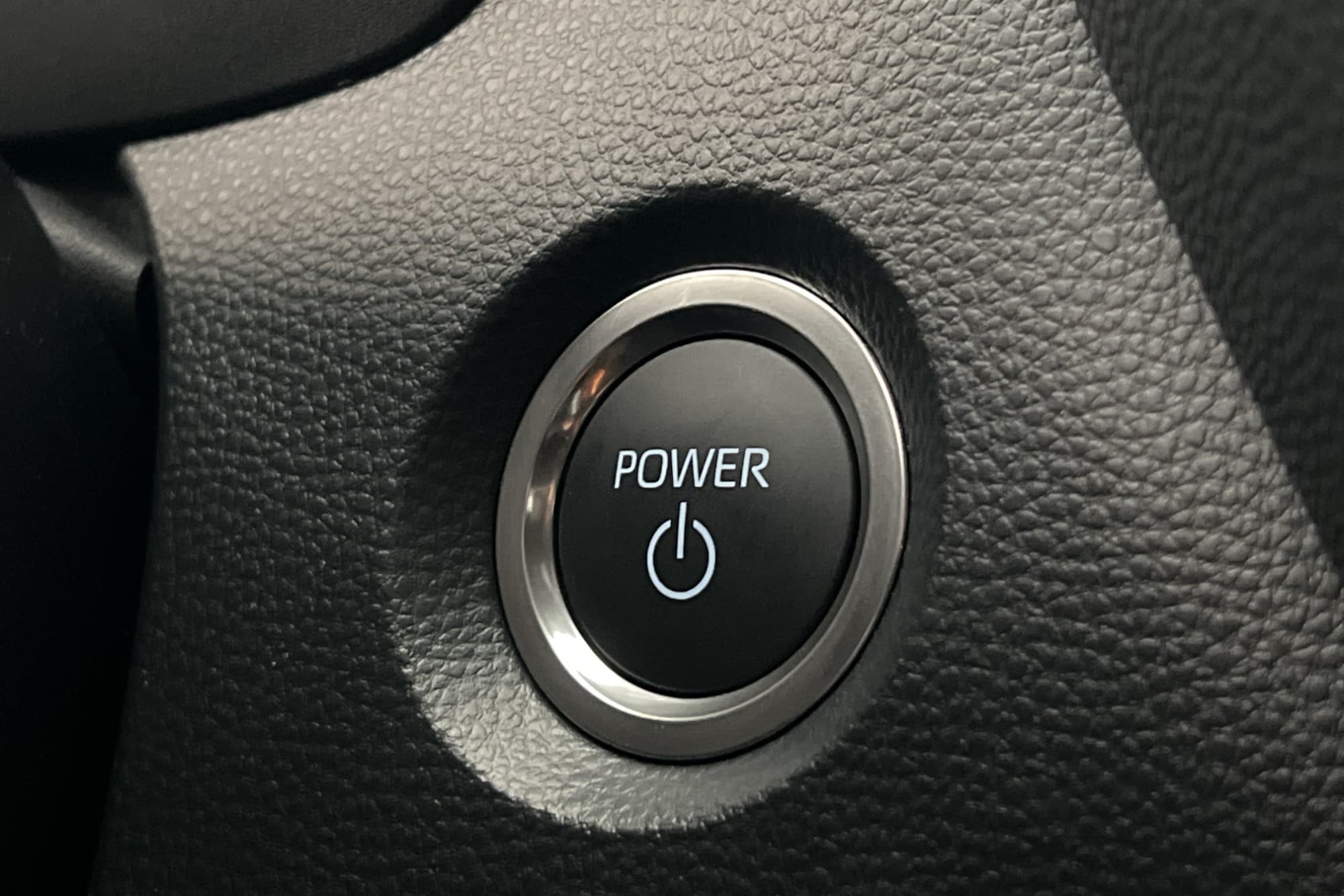 Toyota Corolla Hybrid e-CVT Kamera Adapt-fart Navi Rattvärme