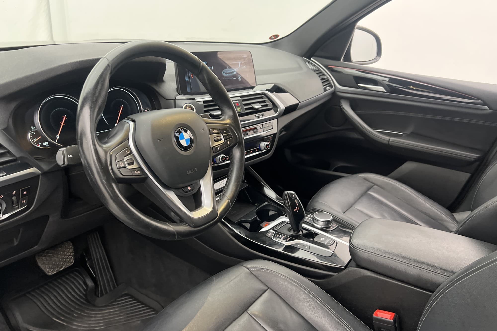 BMW X3 xDrive20d Advantage Navi HiFi Skinn Display Key 