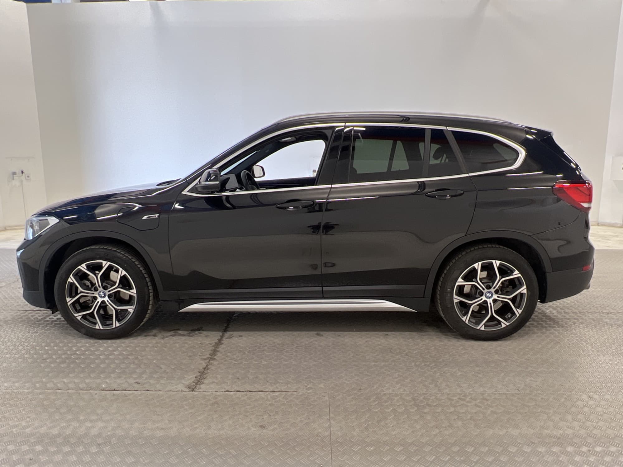 BMW X1 xDrive25e 220hk