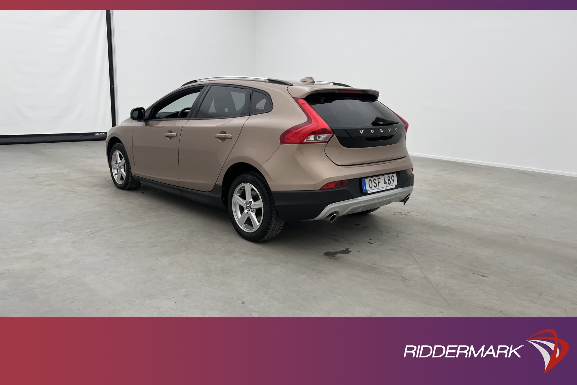 Volvo V40 Cross Country D3 150hk H/K VOC B-Kamera Navi