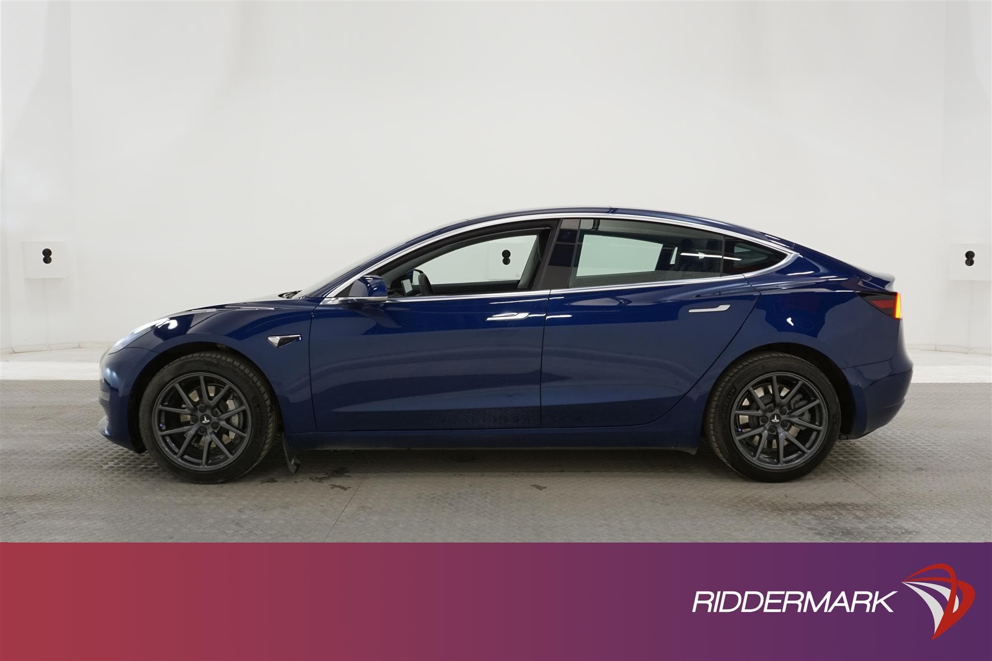 Tesla Model 3 Standard Range Plus 258hk