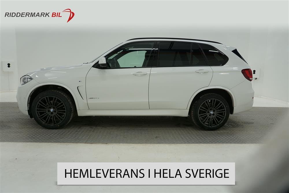 BMW X5 xDrive30d 258hk M Sport Pano DVärm Navi H/K HUD SKinnexteriör