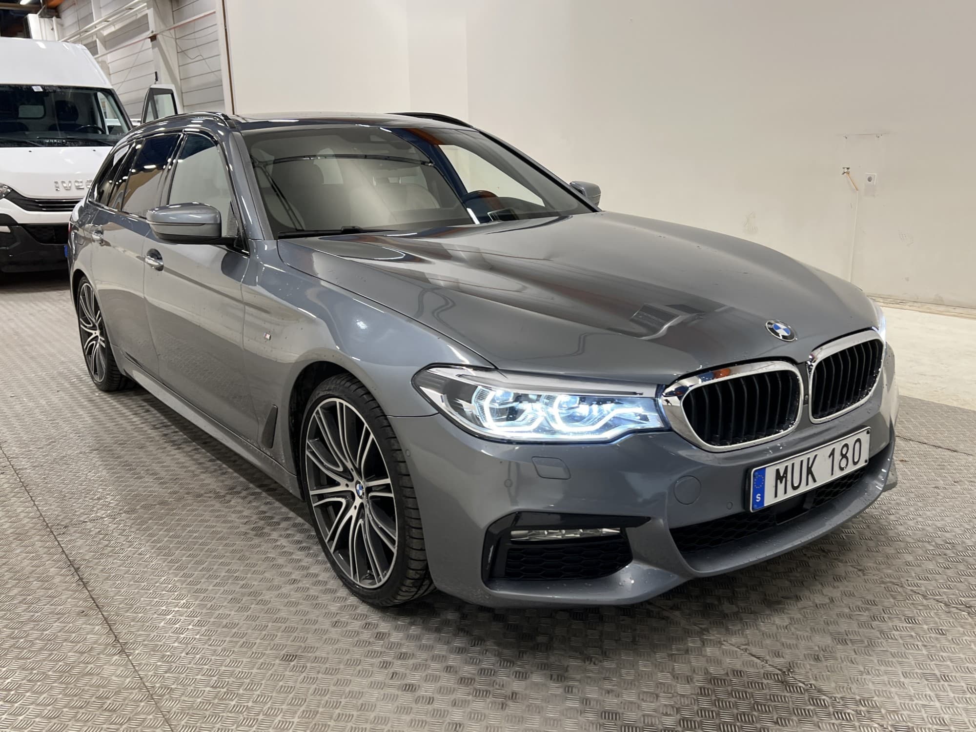 BMW 530 d xDrive 265hk