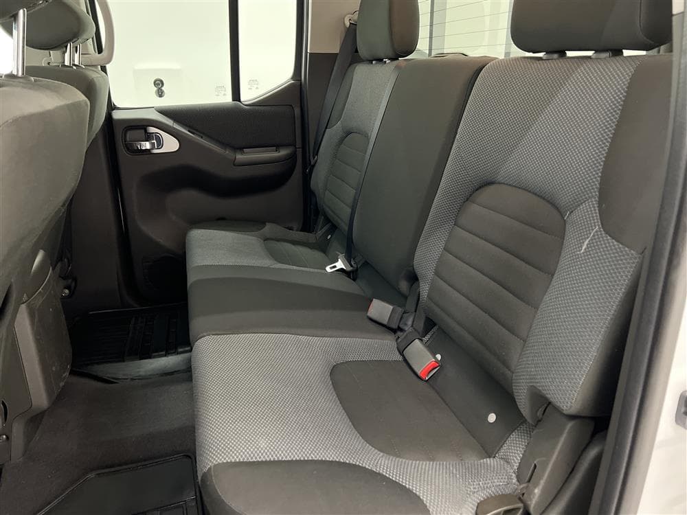 Nissan Navara 2.5dCi Automat Taklucka Navi Kamera Dragkrok interiör