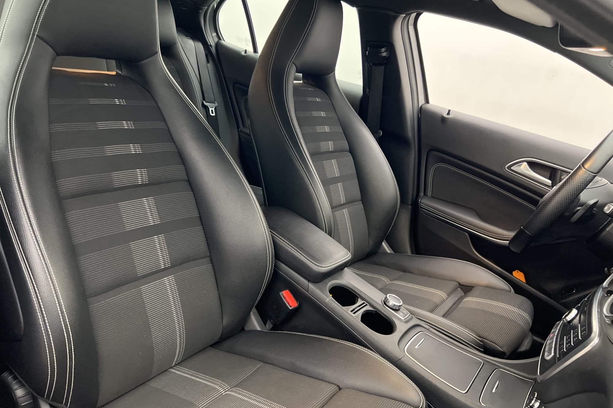Mercedes-Benz GLA 180 122hk Kamera Navigator 0,63L/mil