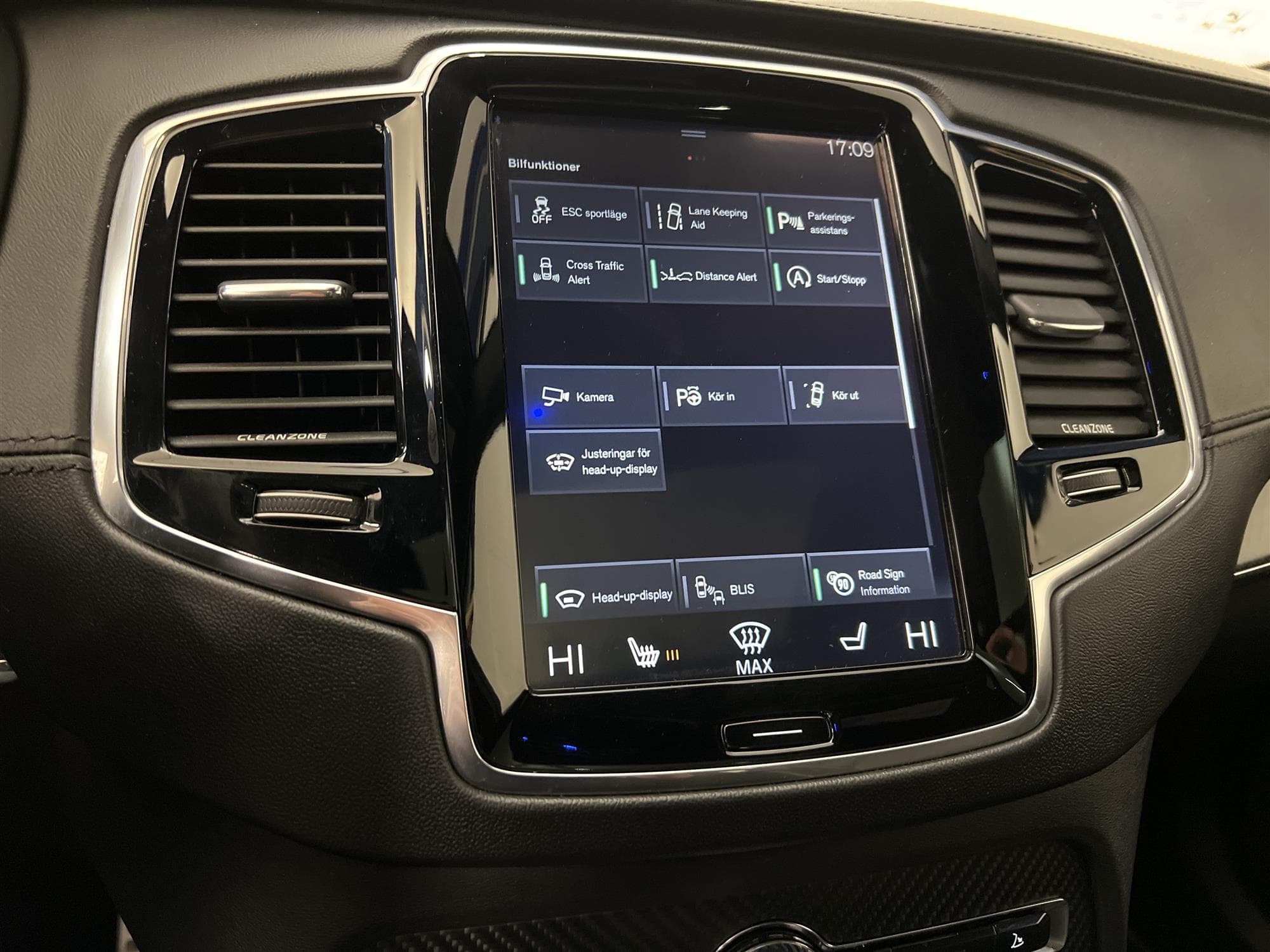 Volvo XC90 D5 AWD 225hk R-Design 7-sits B&W Pano 360° Drag