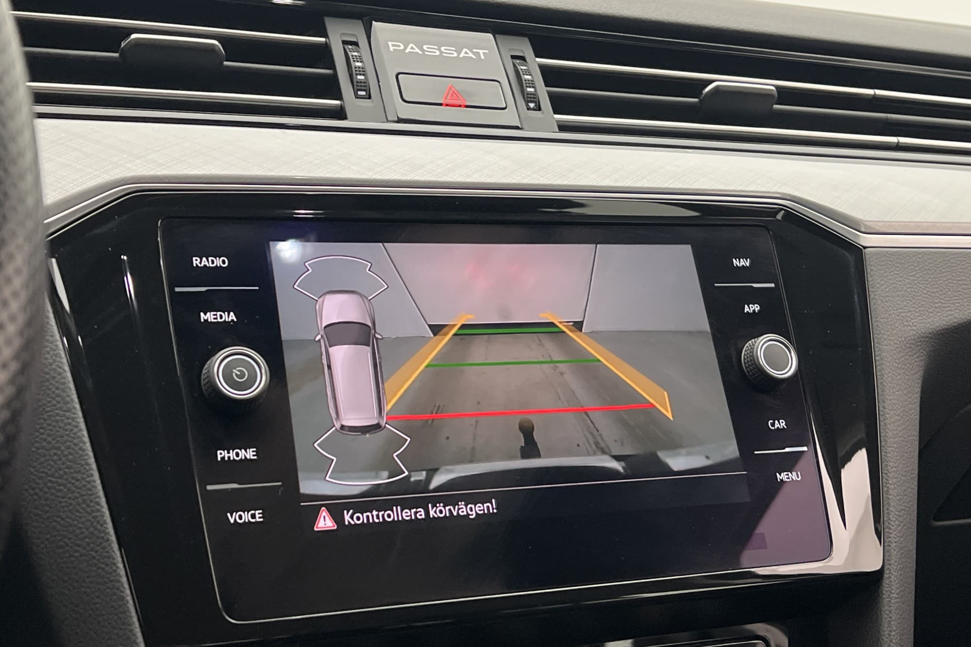 Volkswagen Passat GTE 218hk Dragkrok Kamera Skinn MOMS