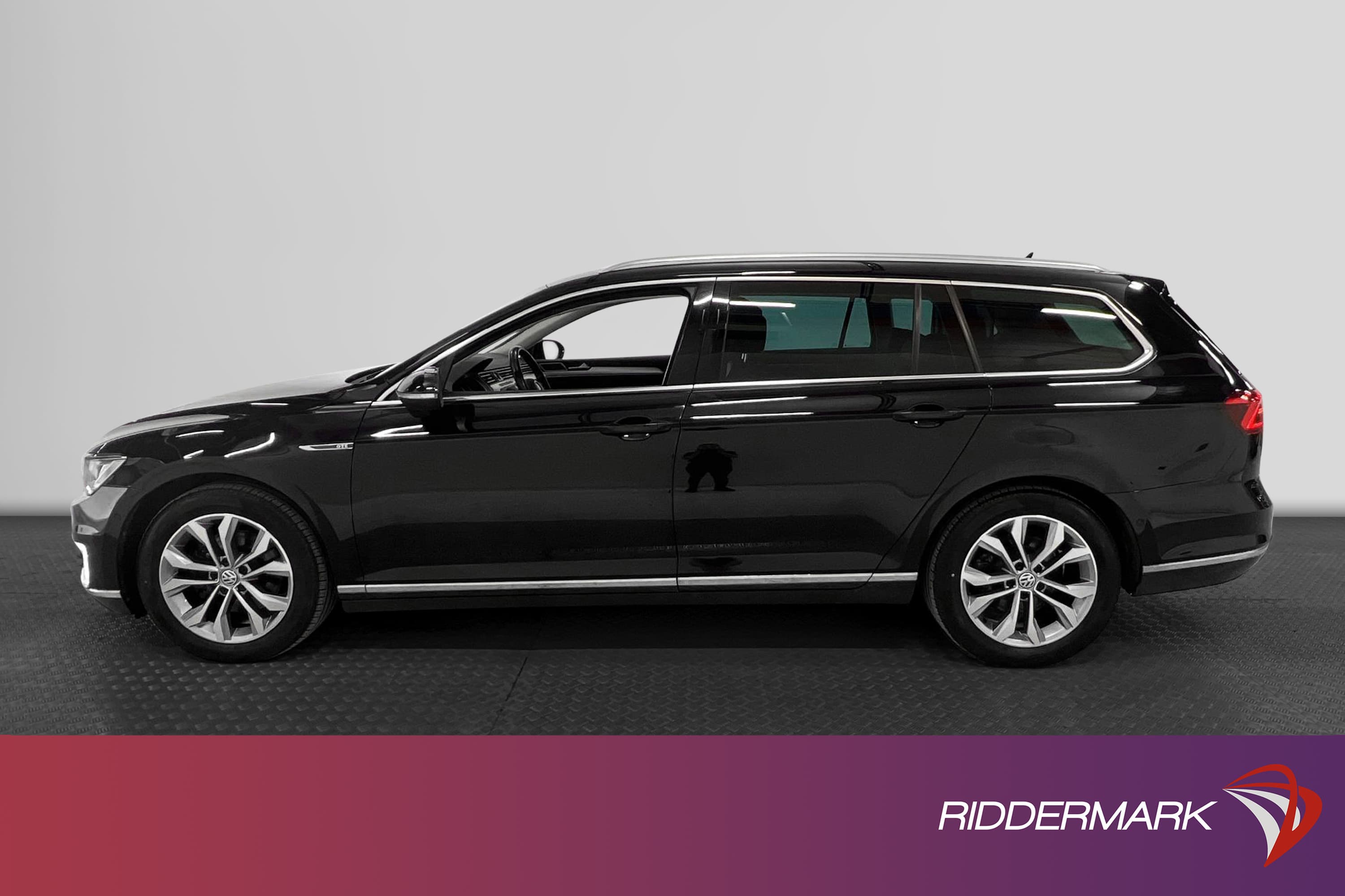 Volkswagen Passat GTE 218hk