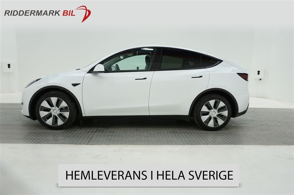 Tesla Model Y Long Range AWD Pano Svensksåld