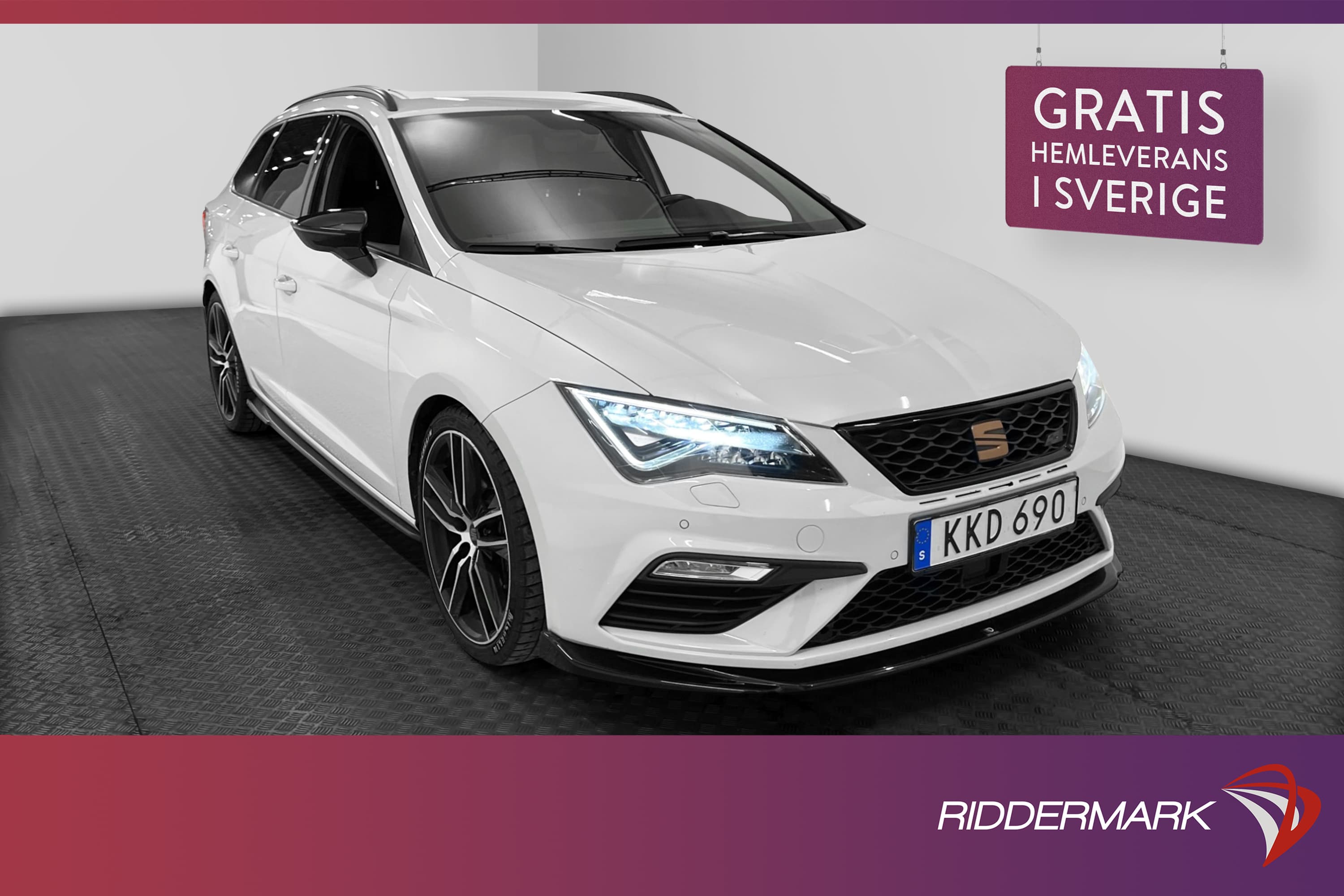 SEAT Leon Cupra ST 4Drive 300hk Beats Cockpit Maxton Kamera