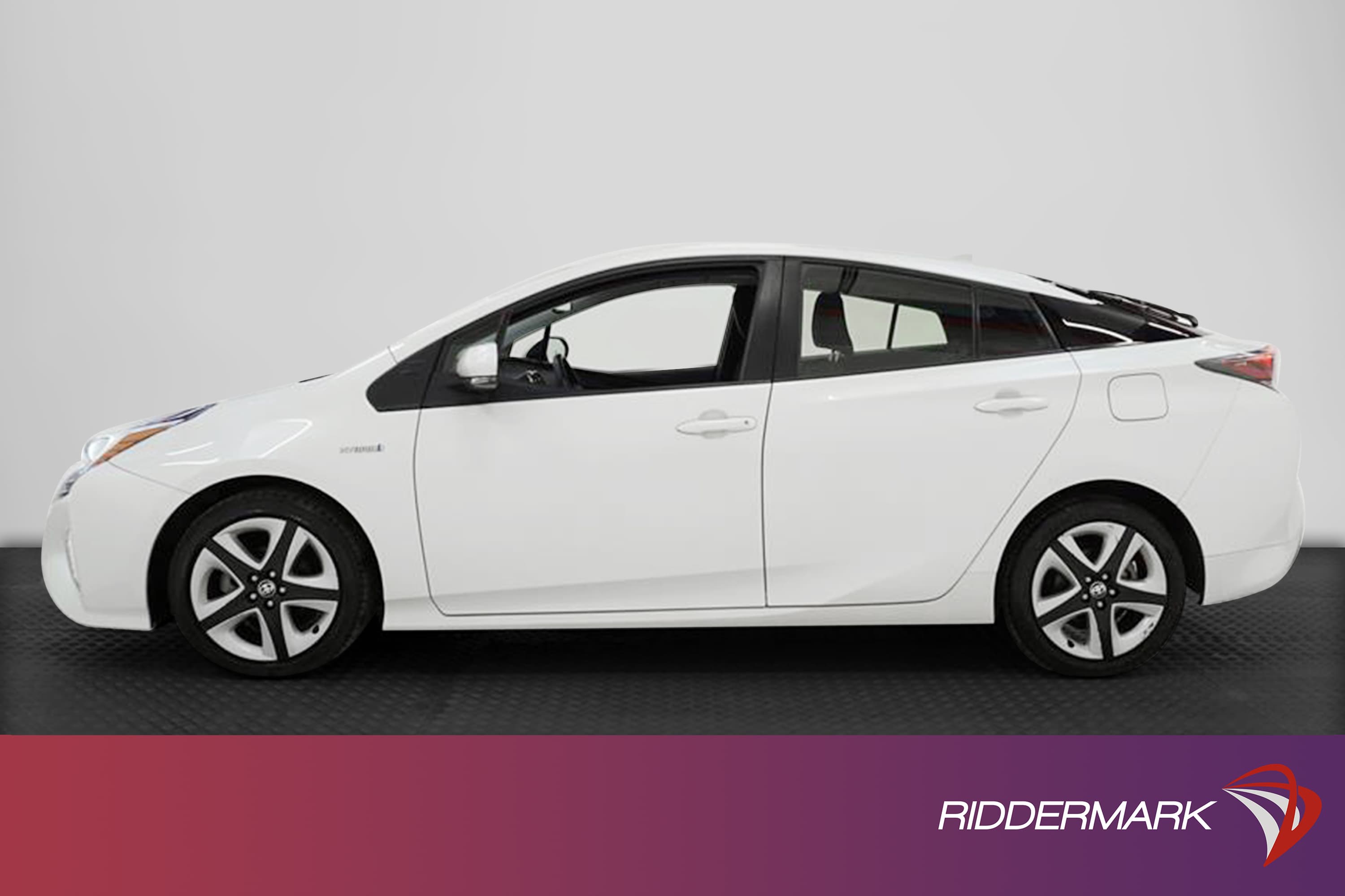 Toyota Prius 1.8 HSD 122hk Navi B-Kam Låg Skatt  0,33L/milexteriör