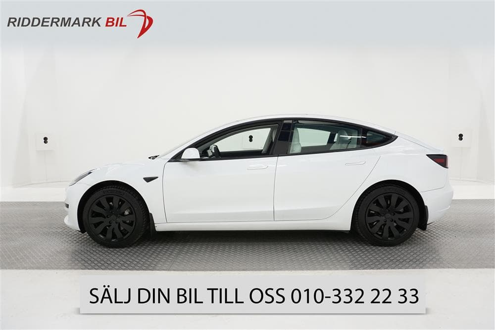 Tesla Standard Range Plus 258hk Ljus interiör Svensksåld