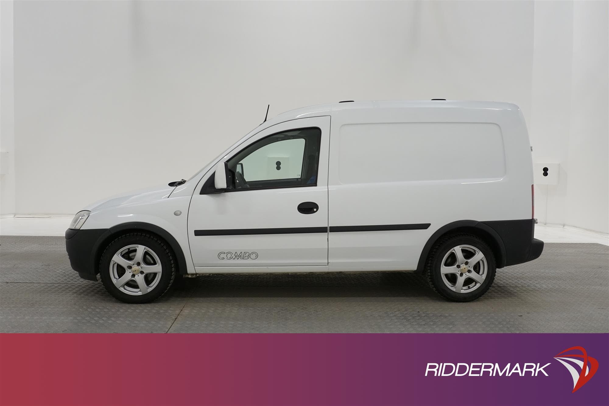 Opel Combo 1.3CDTI Dragkrok Nyservad