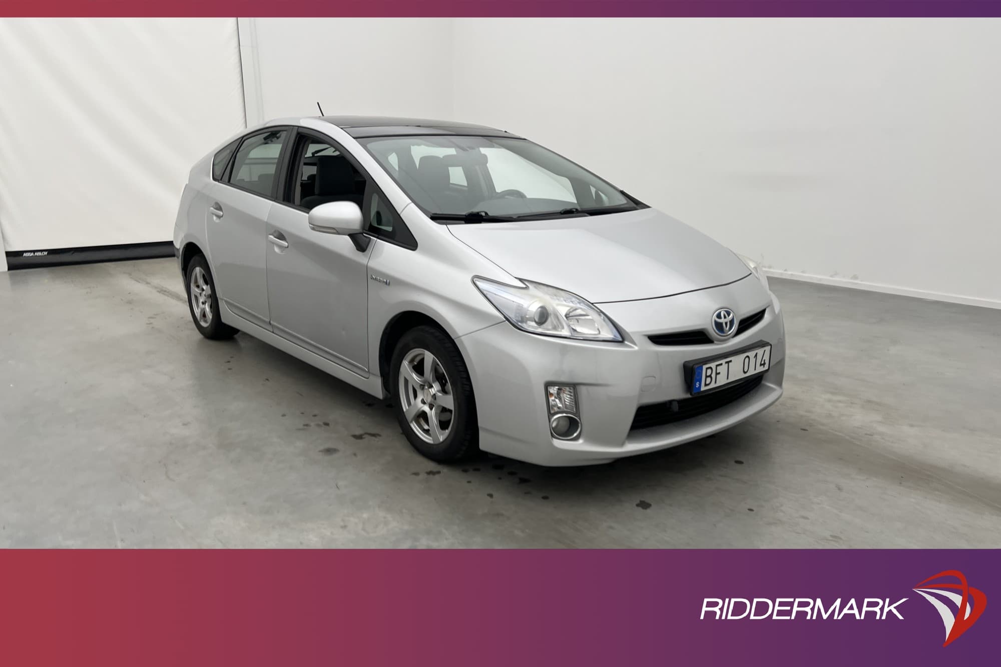 Toyota Prius Hybrid CVT 136hk