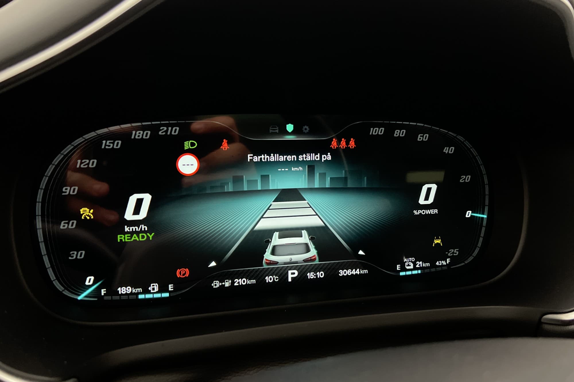 MG EHS PHEV 258hk Luxury Panorama 360° Kamera Skinnklädsel