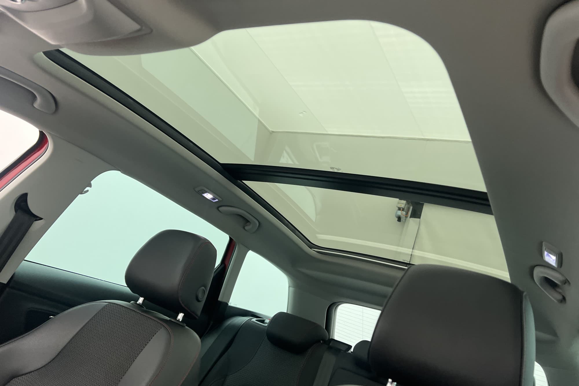 SEAT Leon ST TSI 150hk FR Pano M&K-Värm Kamera CarPlay Drag