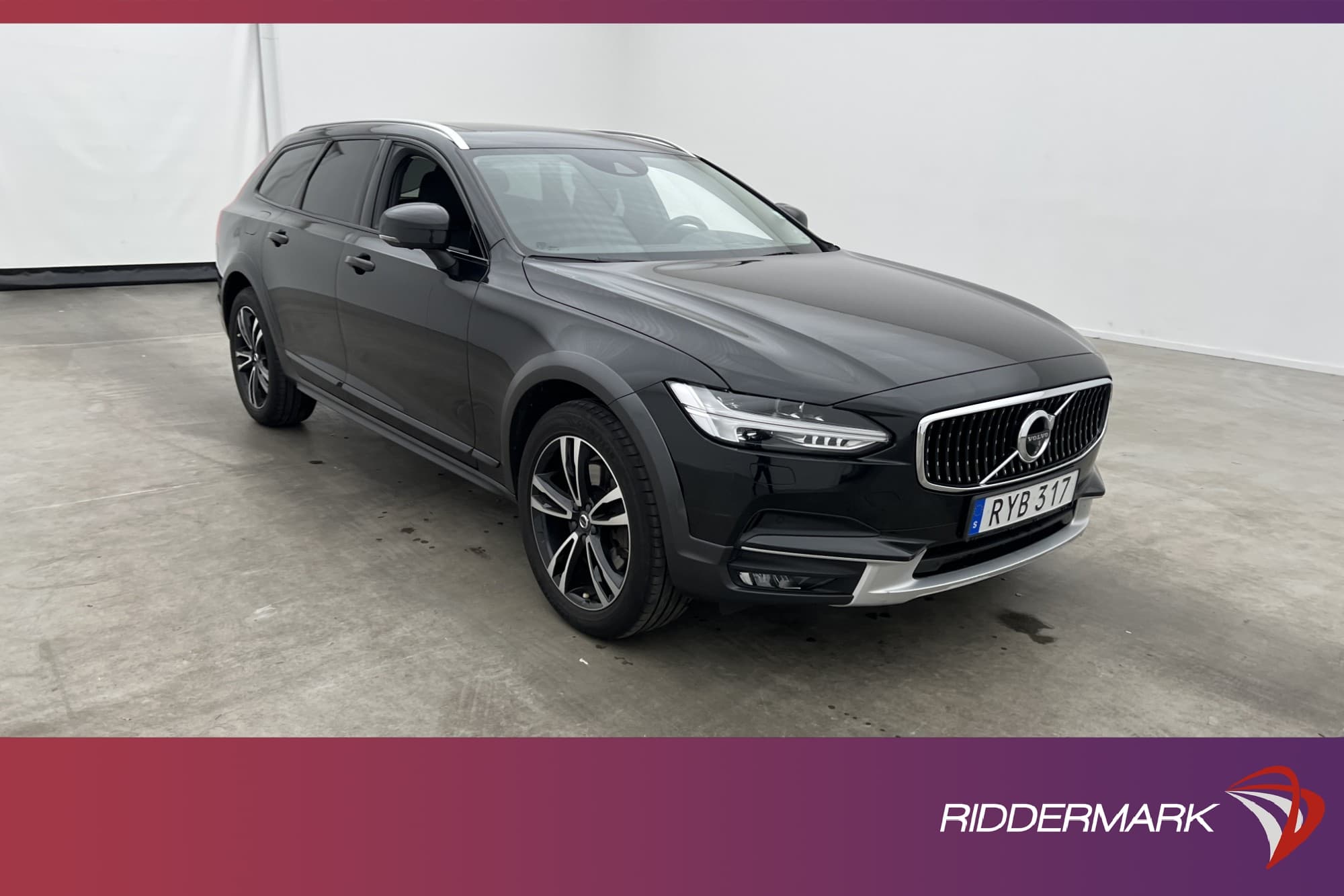 Volvo V90 Cross Country D4 AWD