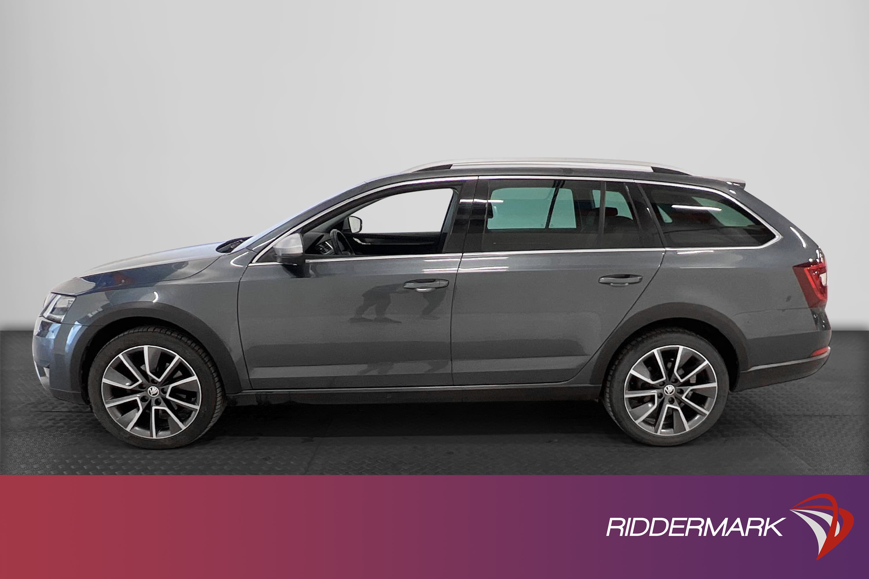 Skoda Octavia Kombi 2.0 TDI 4x4 D-värm B-kamera Drag Canton