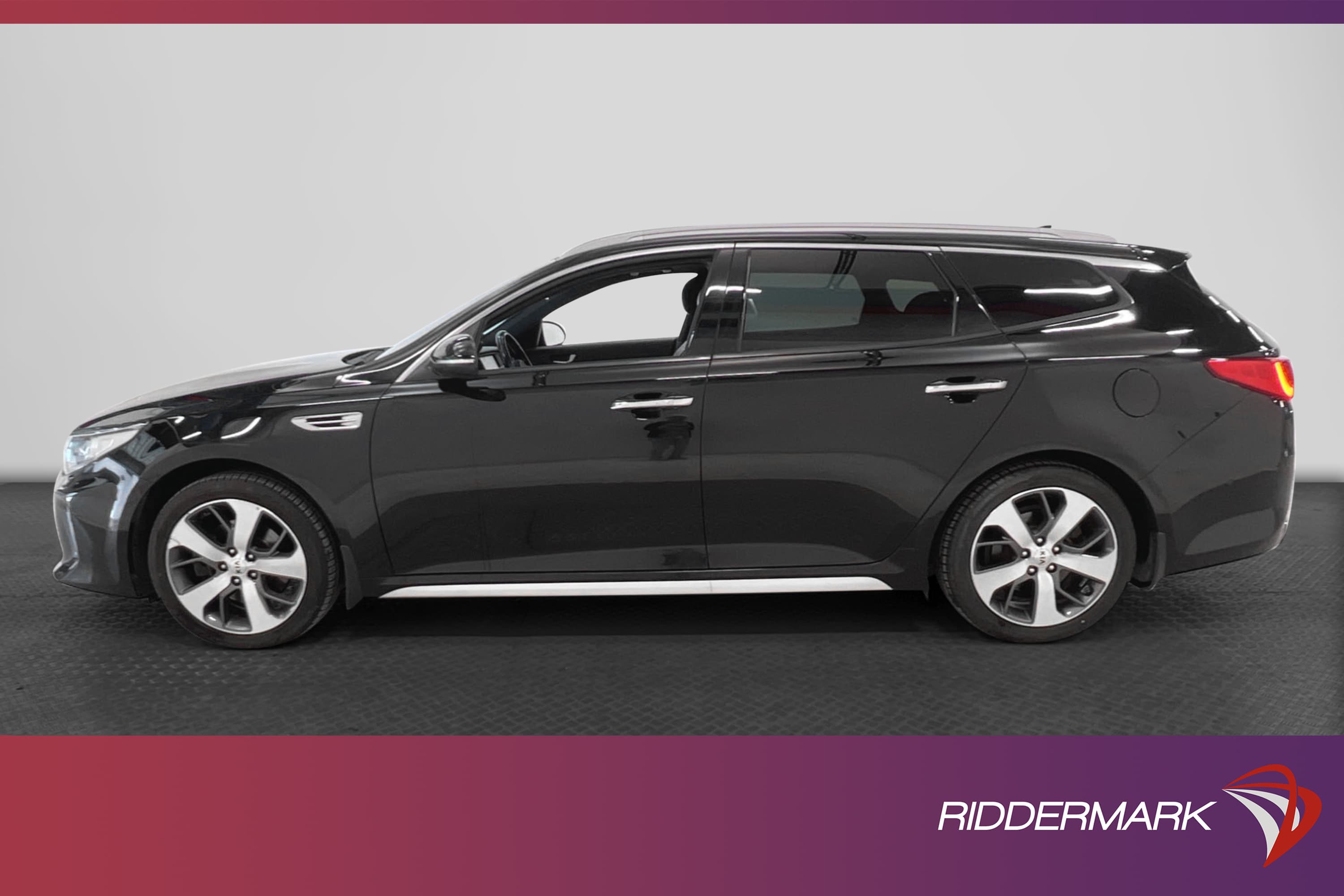 Kia Optima 1.7 VGT 141hk 
