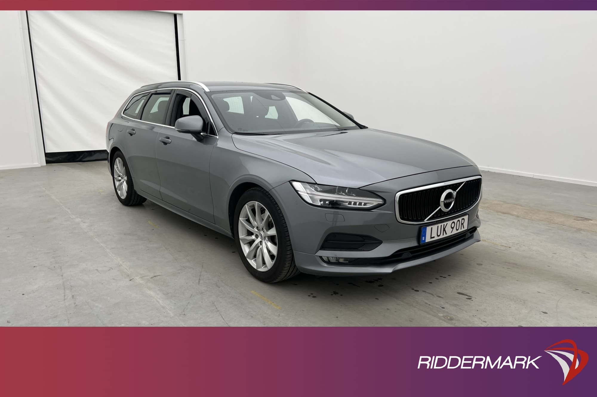 Volvo V90 D4 AWD