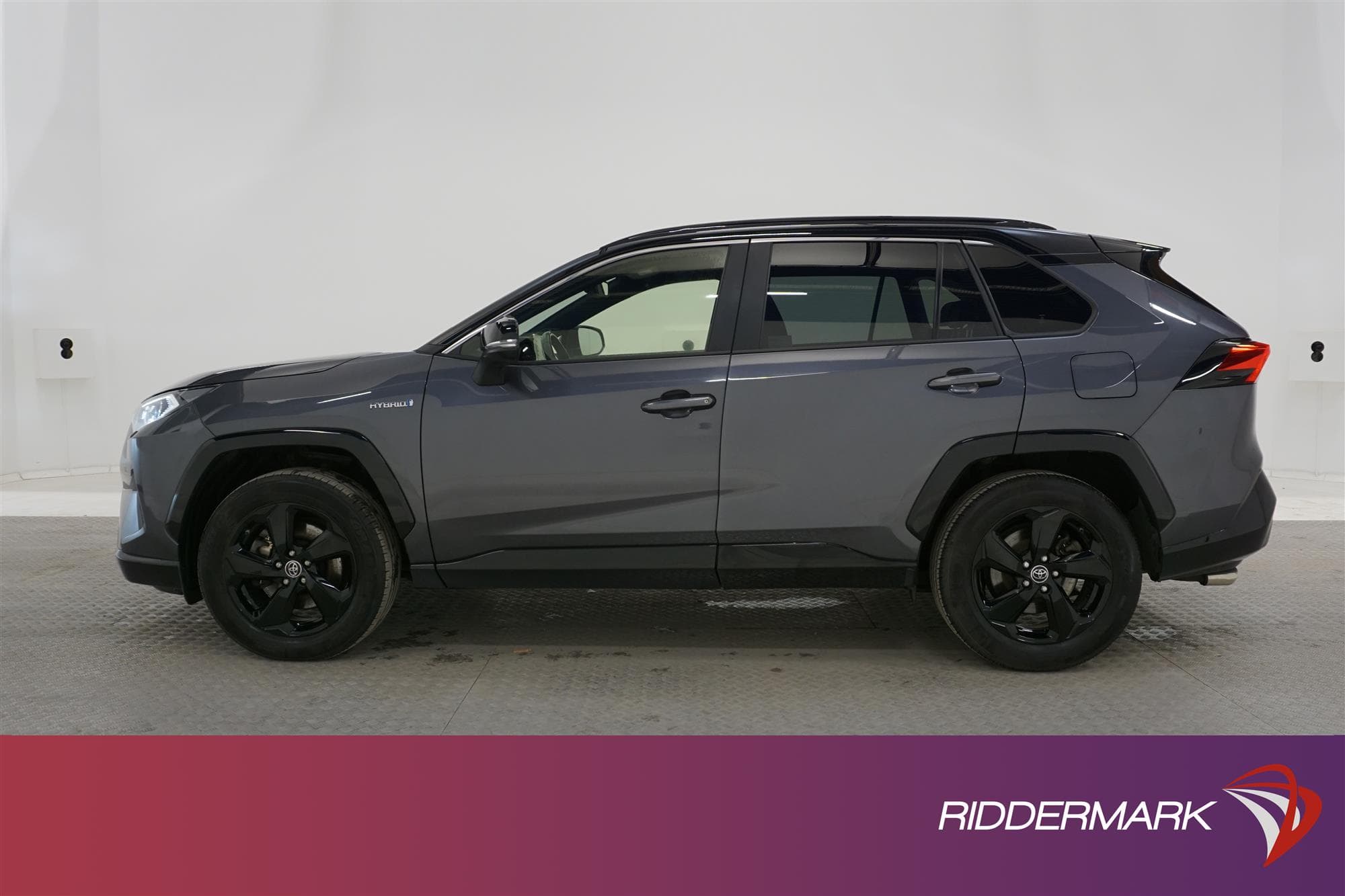 Toyota RAV4 Hybrid AWD 222hk 