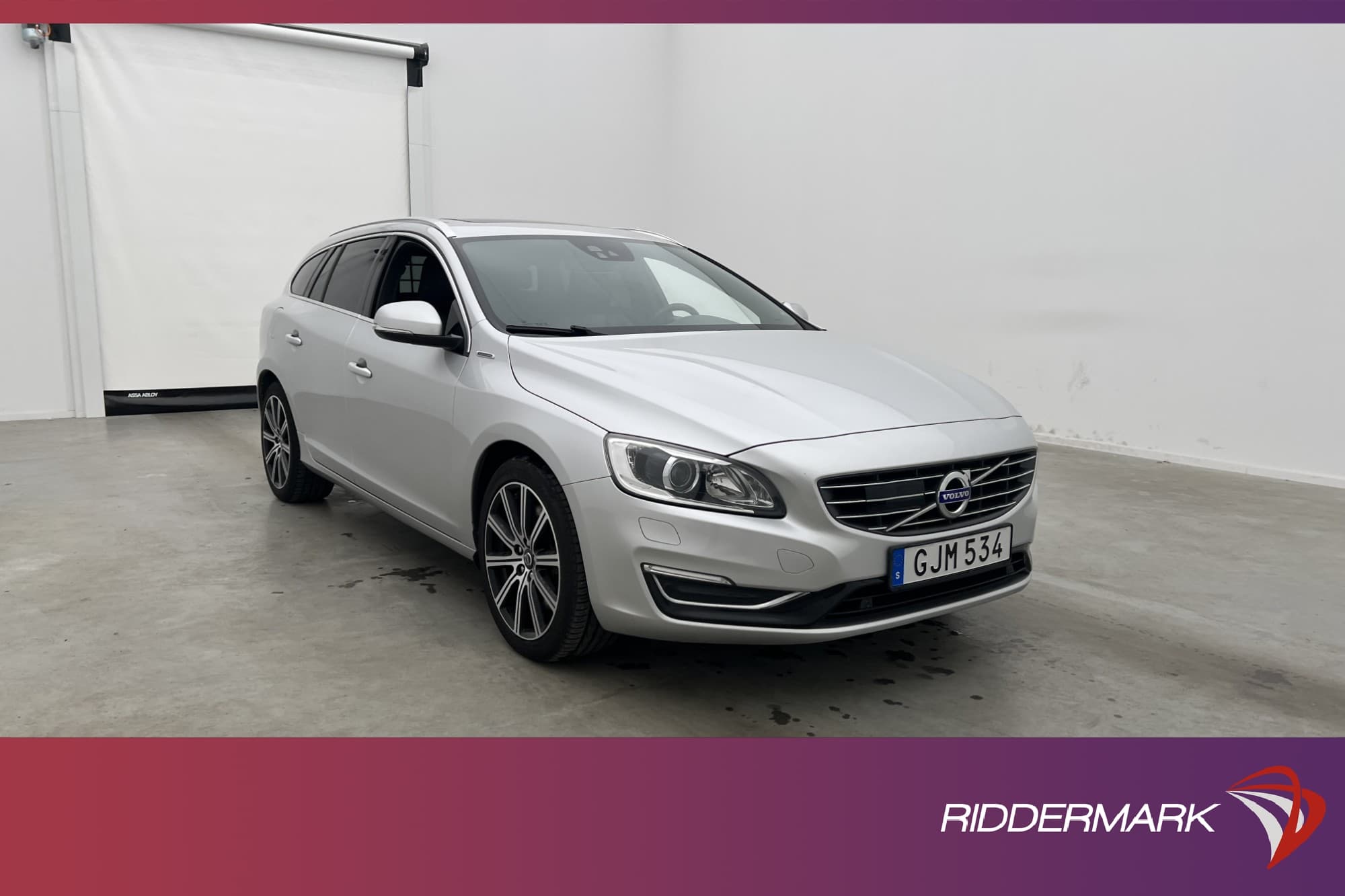 Volvo V60 D6 Plug-in AWD
