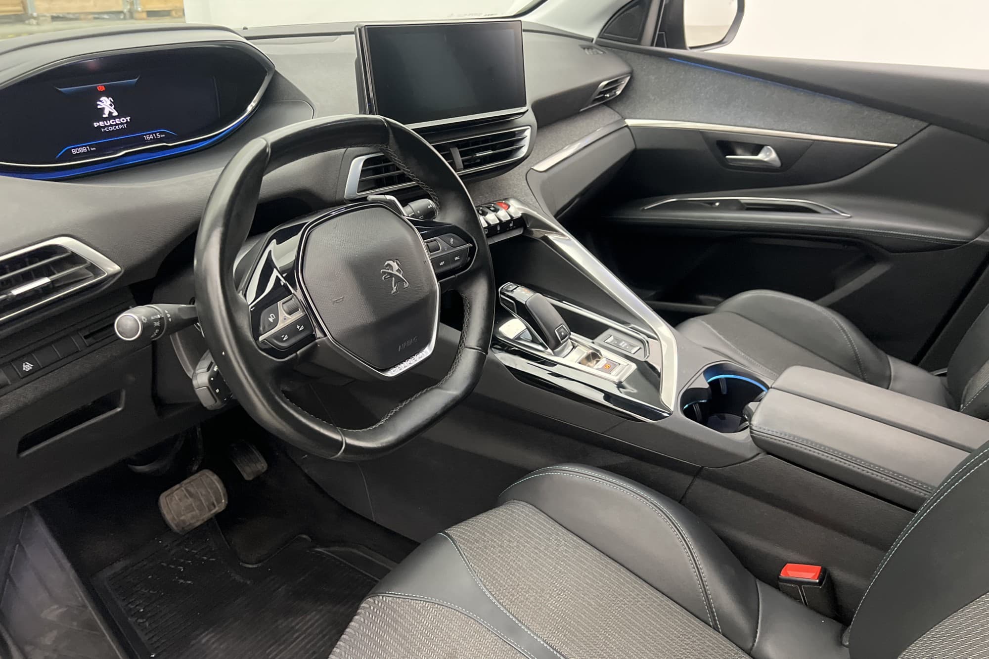 Peugeot 3008 1.2 PureTech 130hk Allure Navi Kamera Drag