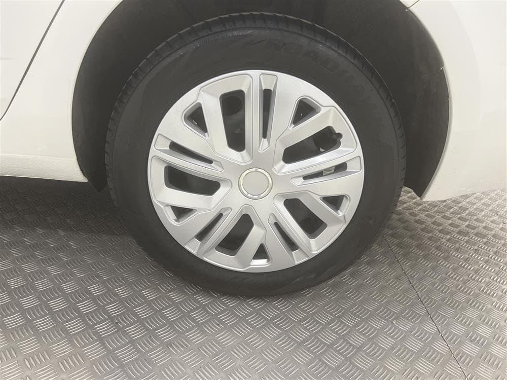Skoda Octavia 2.0 TDI 150hk 4x4 M-värm Bluetooth 0.49l/milinteriör