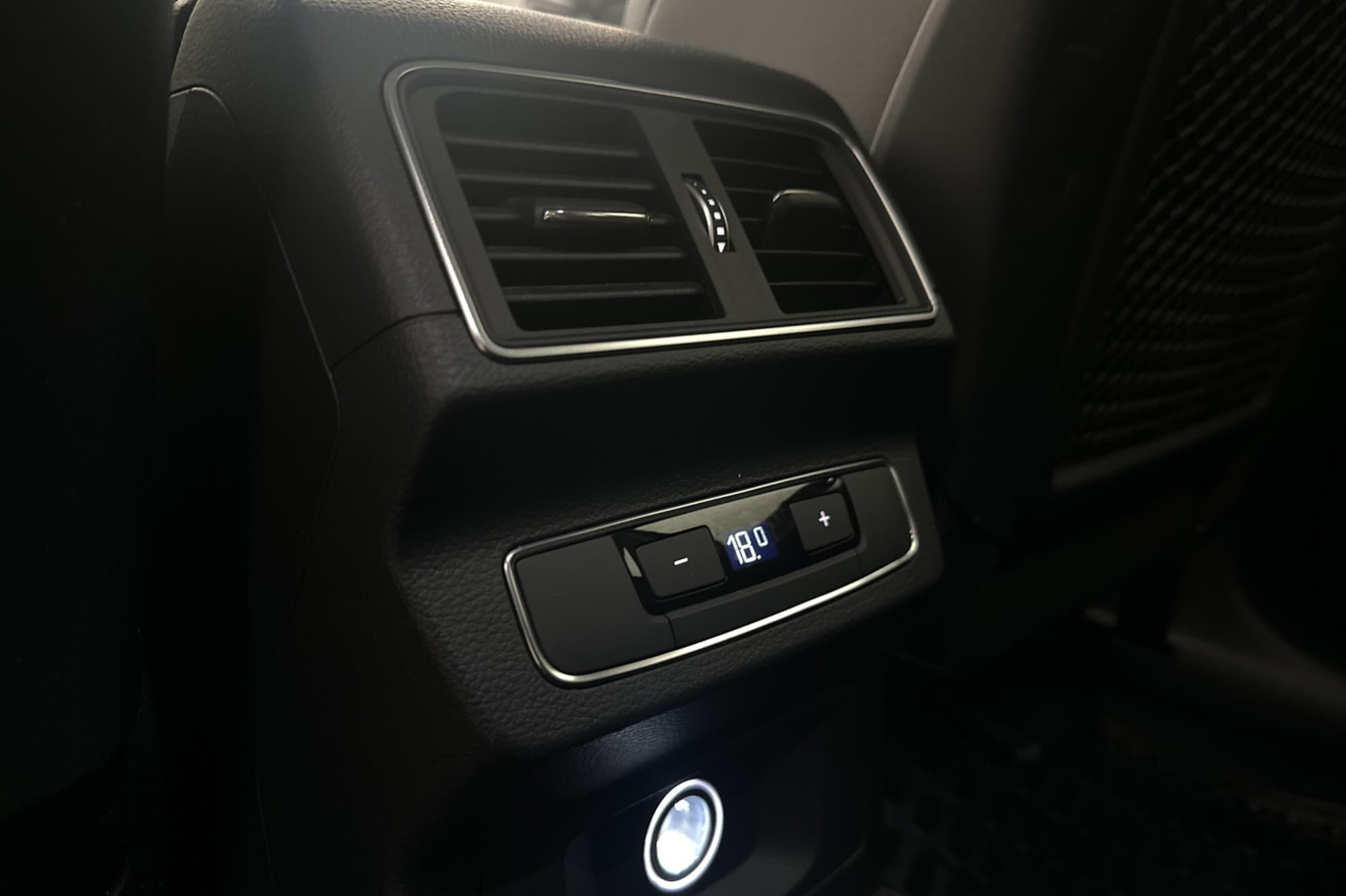 Audi Q5 2.0 TDI Quattro 190hk Proline D-Värmare Skinn Drag