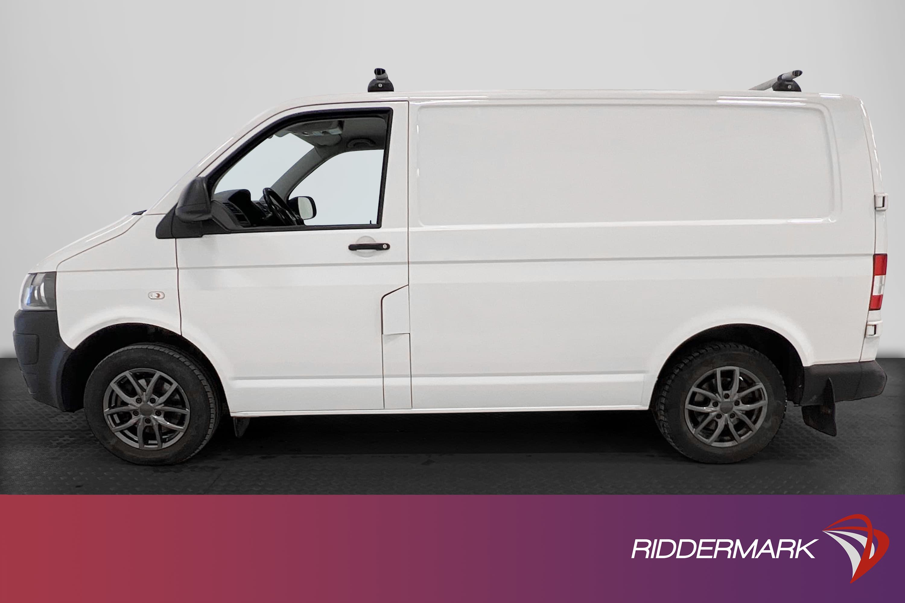 Volkswagen Transporter 2.0 140hk Värmare Dragkrok Nyservad