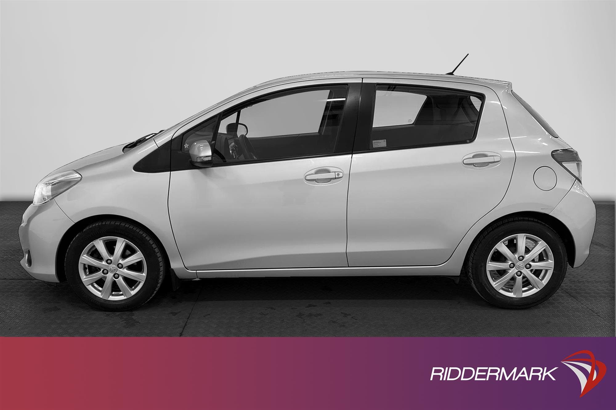 Toyota Yaris 1.33 Dual  99hk