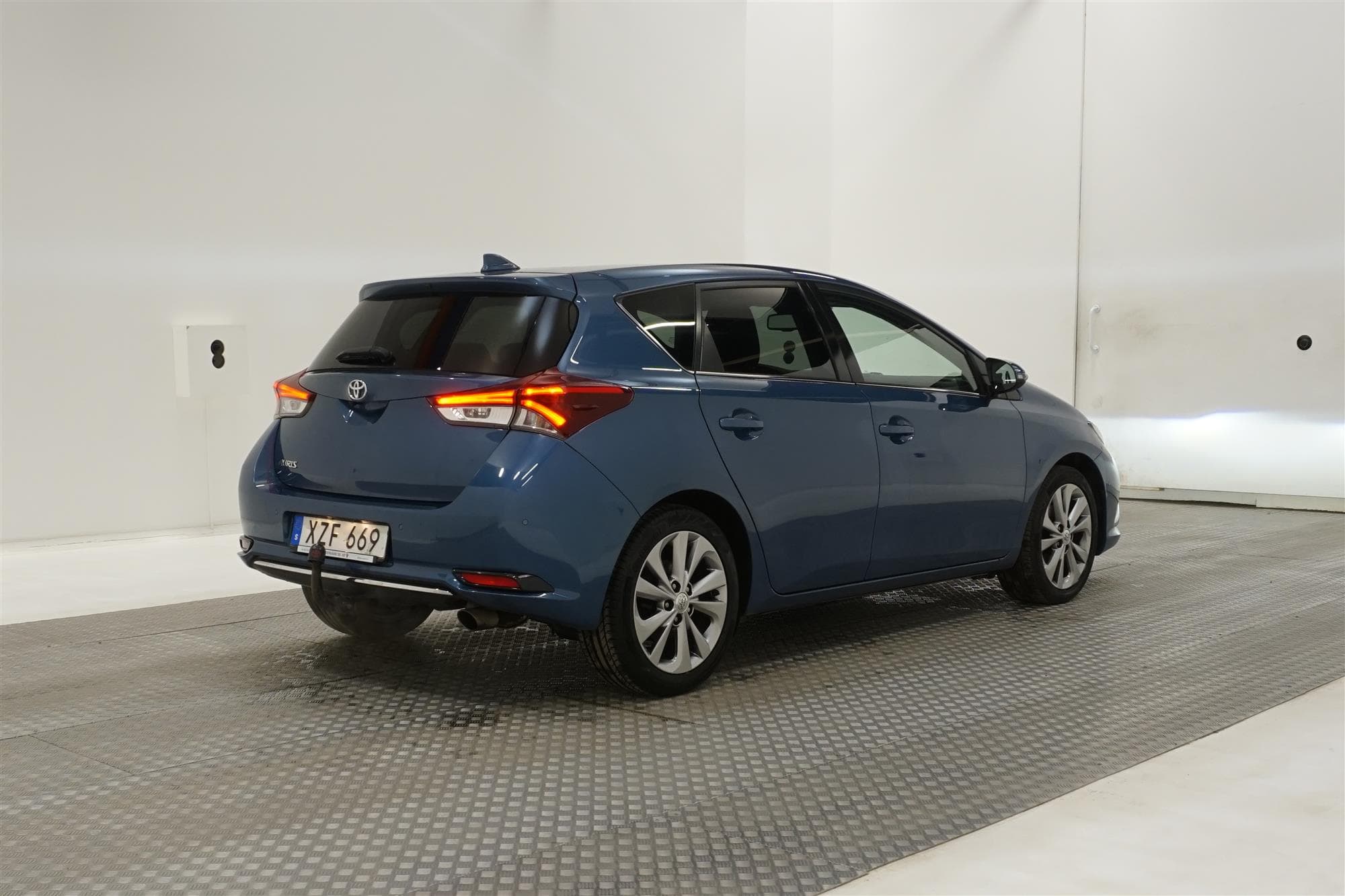 Toyota Auris 1.2 Turbo 116hk 1 Brukare