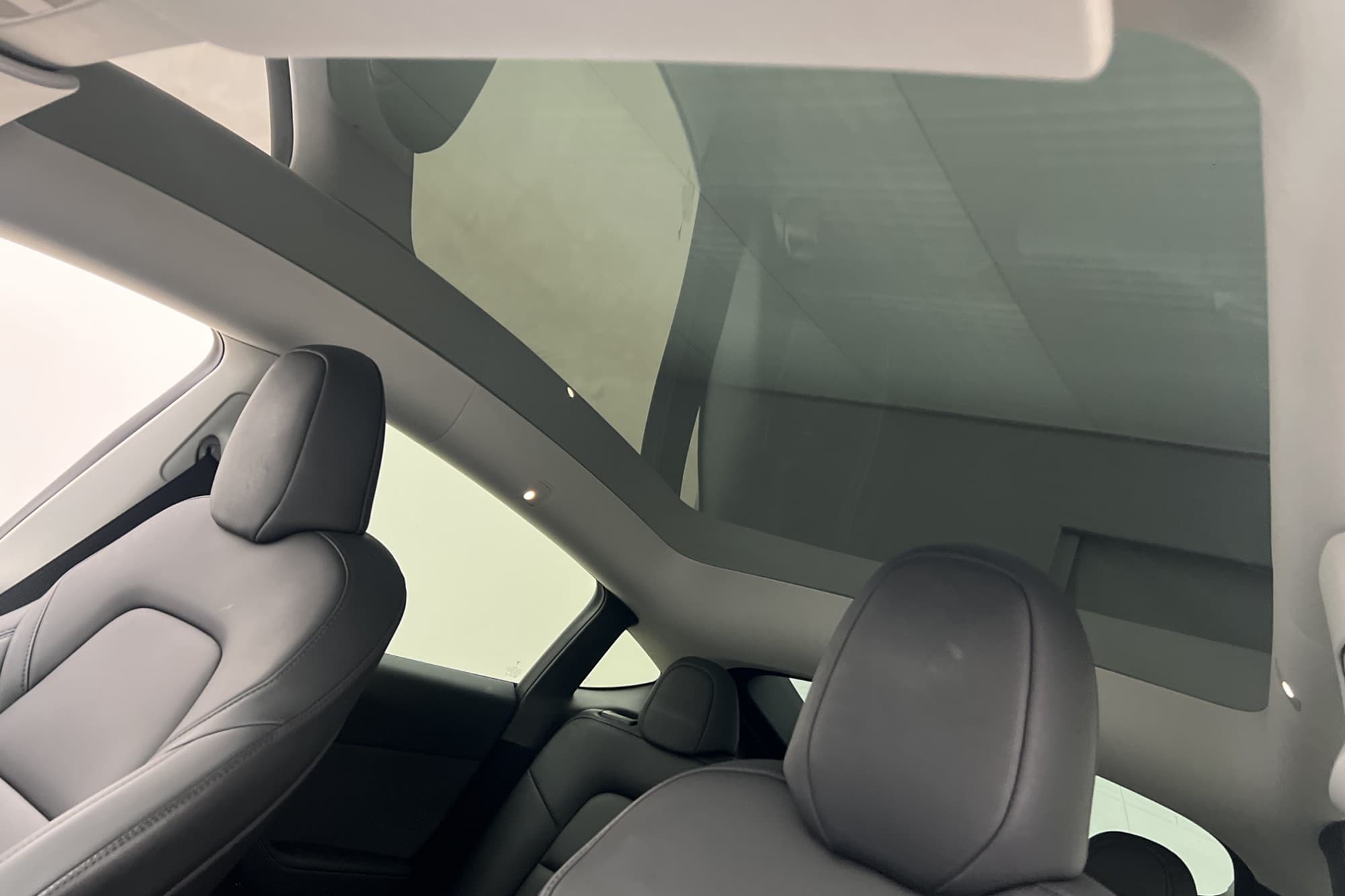 Tesla Model Y Long Range AWD Svensksåld Dragkrok Autopilot